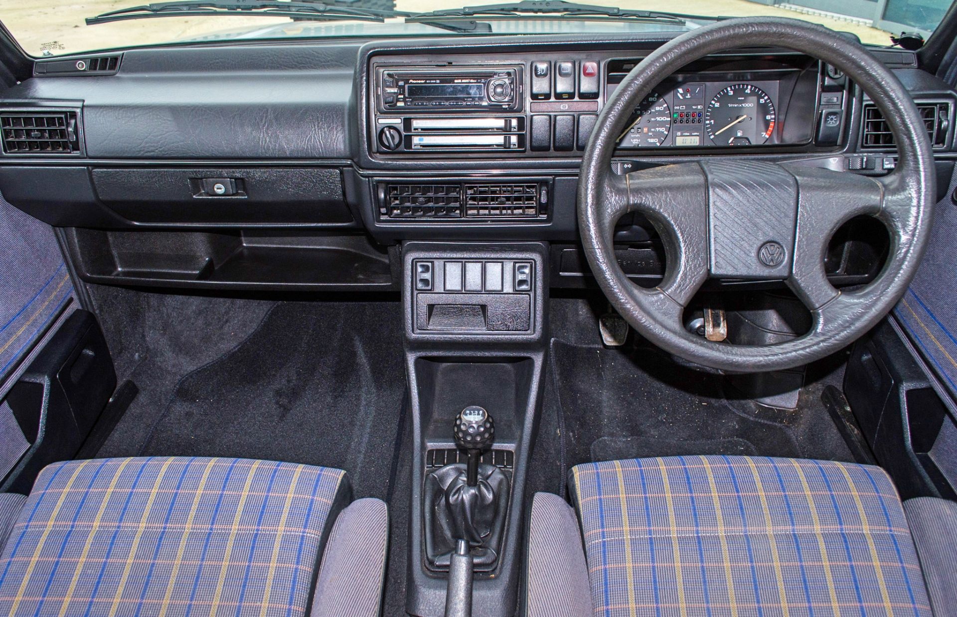 1989 Volkswagen Golf GTI 1.8 litre 3 door hatchback - Image 35 of 52