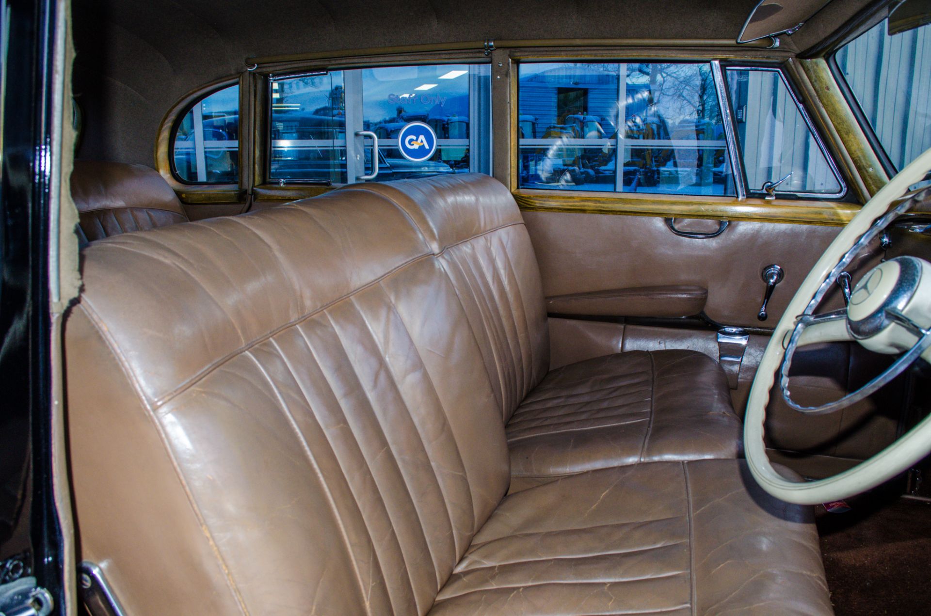 1956 Mercedes Benz 300 Adenauer 3 litre automatic 4 door saloon - Image 37 of 63