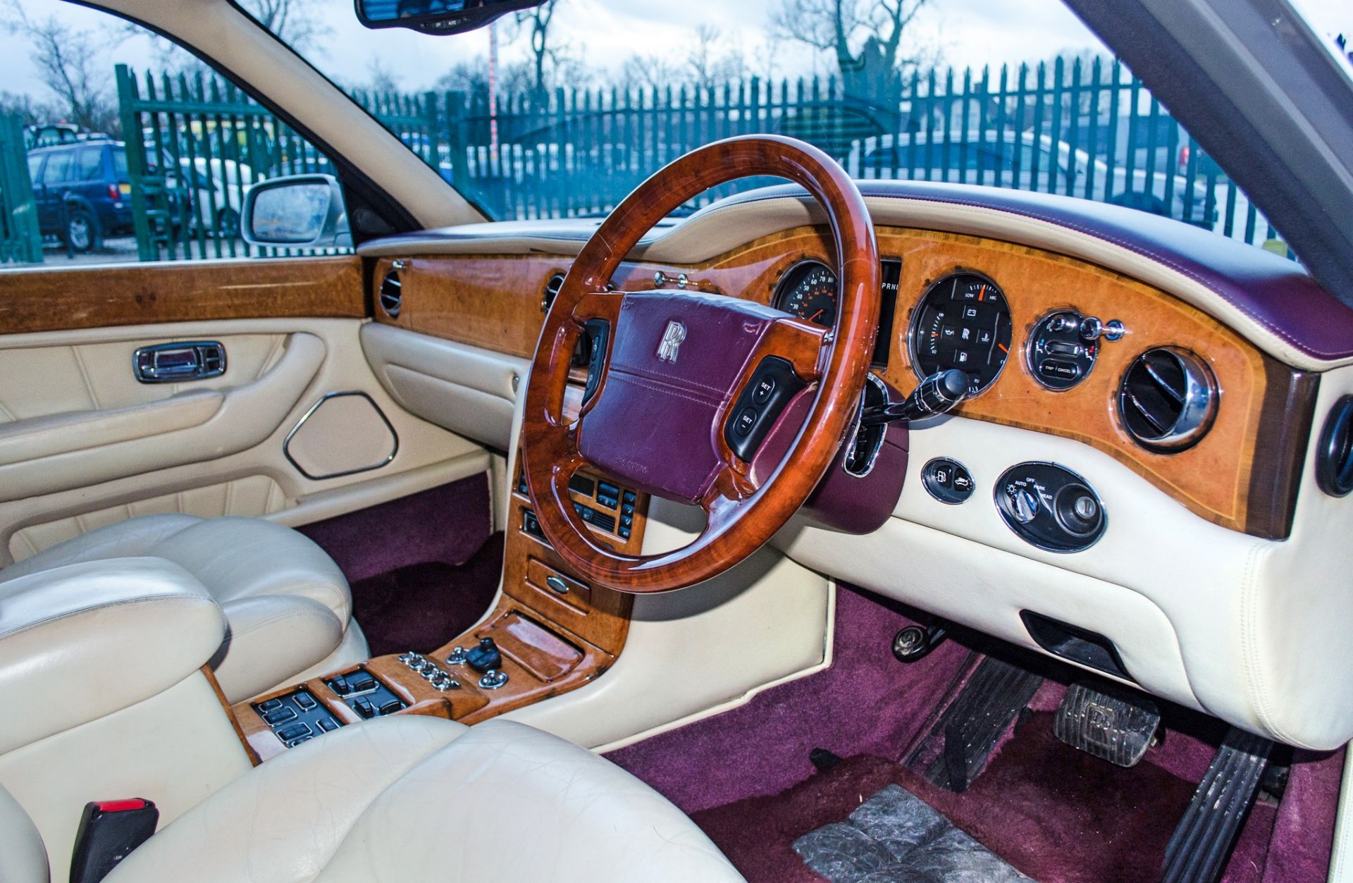 2000 Rolls-Royce Silver Seraph 5.4 litre V12 4 door saloon - Image 27 of 55