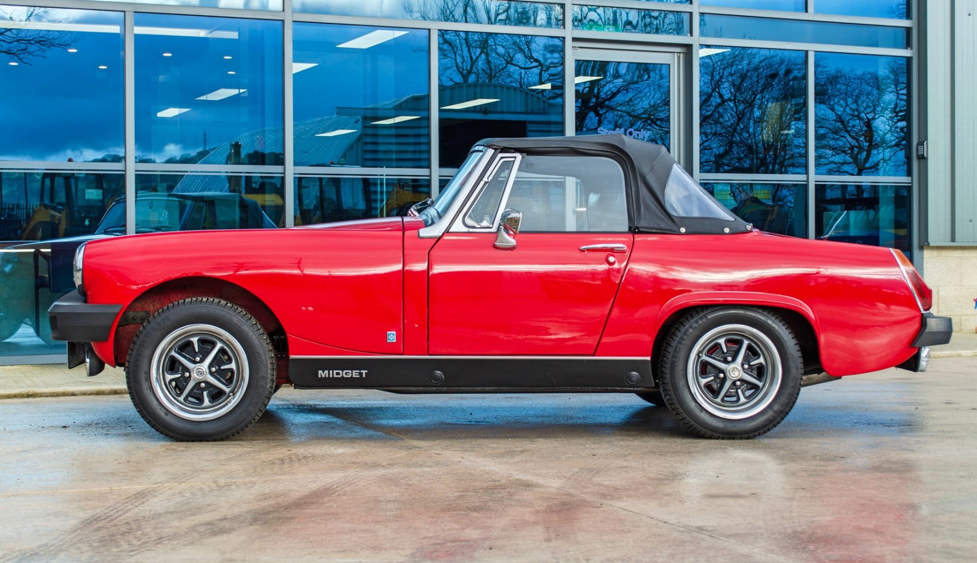 1975 MG Midget 1500 1491cc 2 door convertible - Image 15 of 55