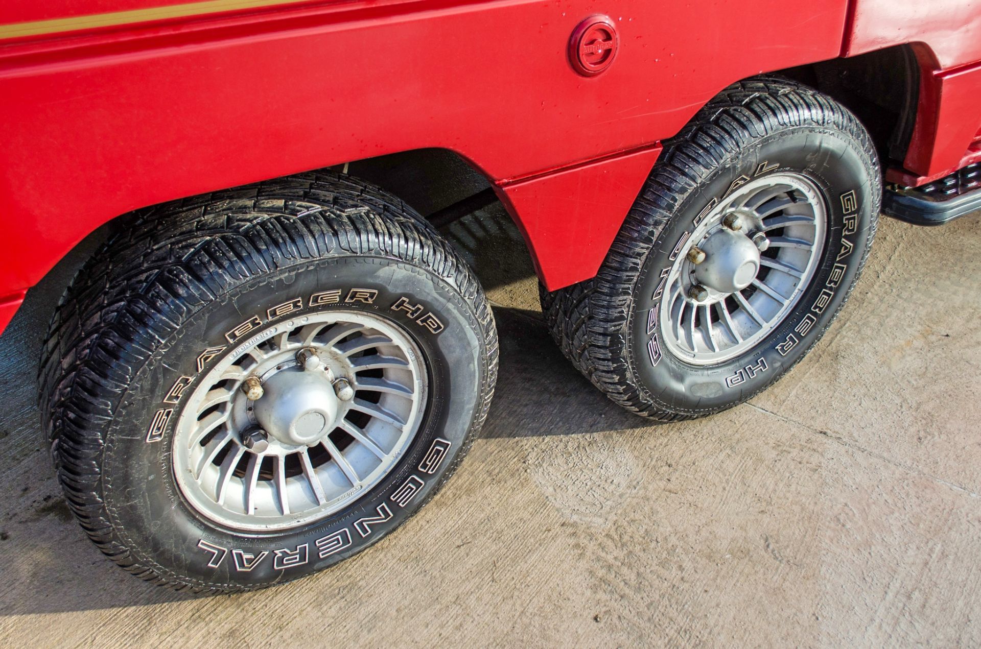 1985 Range Rover Glenfrome 3947cc V8 6-wheel 4 Door 4-wheel drive - Image 28 of 58