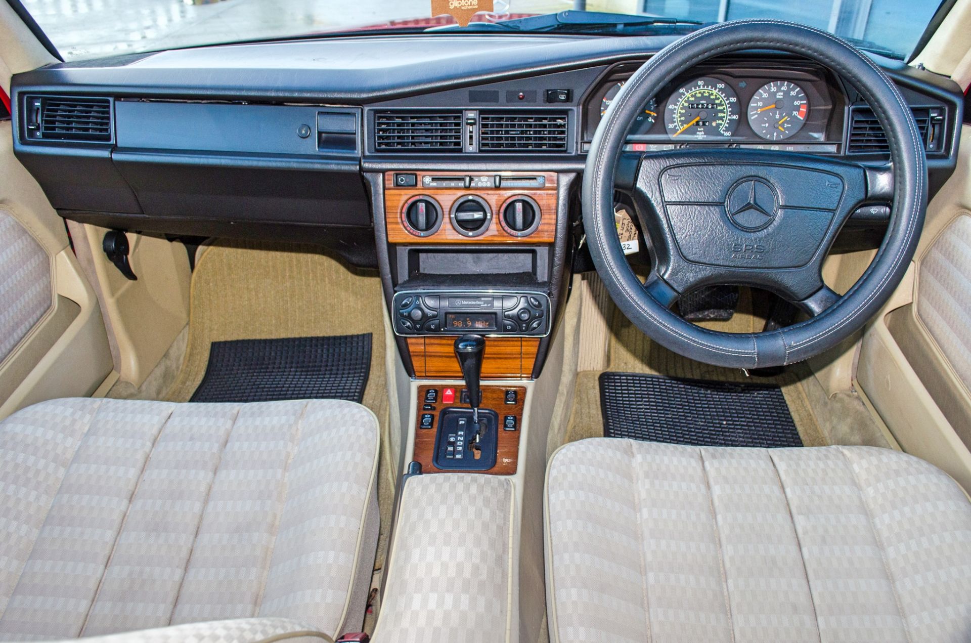 1993 Mercedes-Benz 190E 2.6 Litre 4 door salon - Image 43 of 52