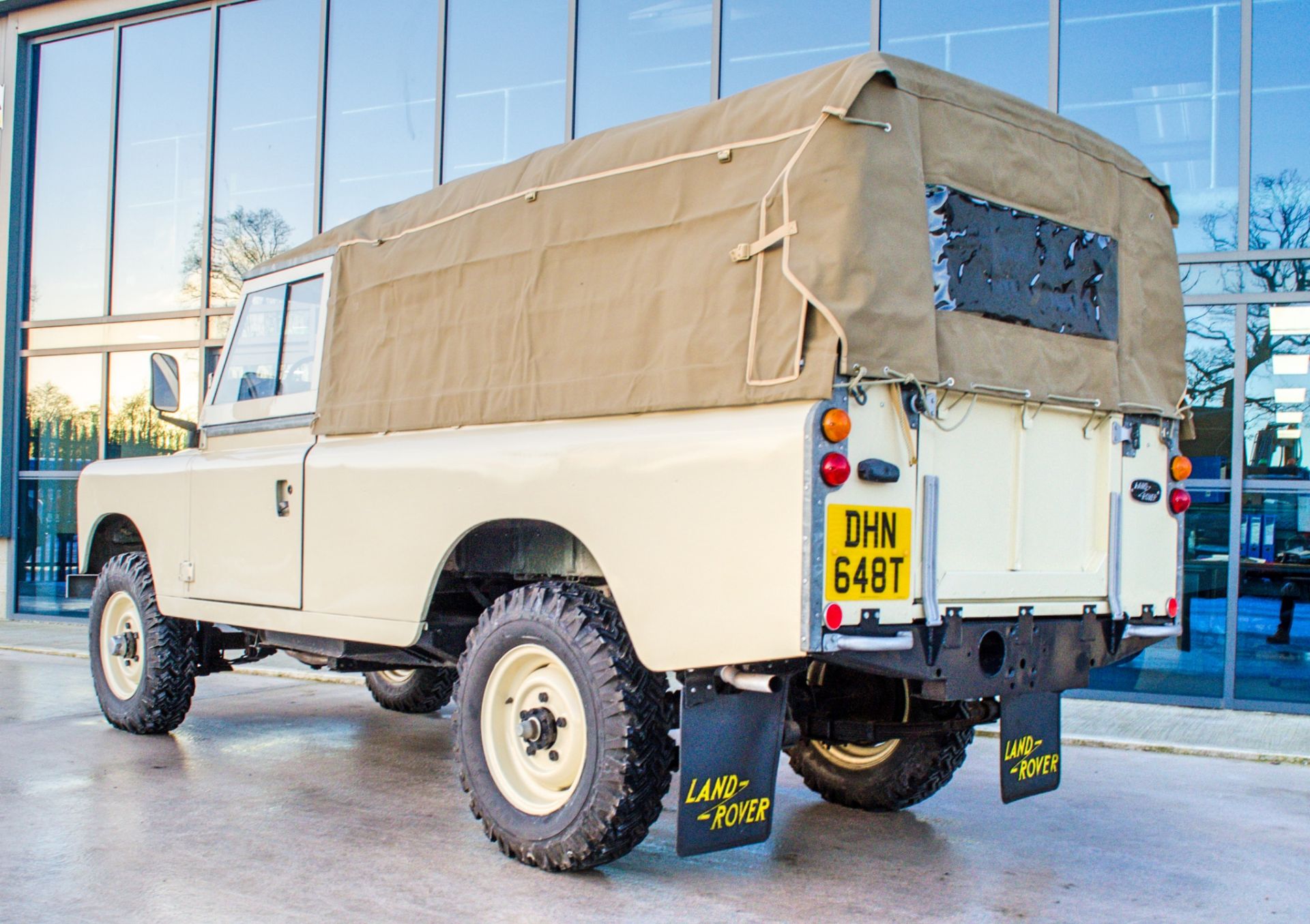 1978 Land Rover Series 3 109 2.25 litre petrol 2 door convertible 4 wheel drive - Image 5 of 48