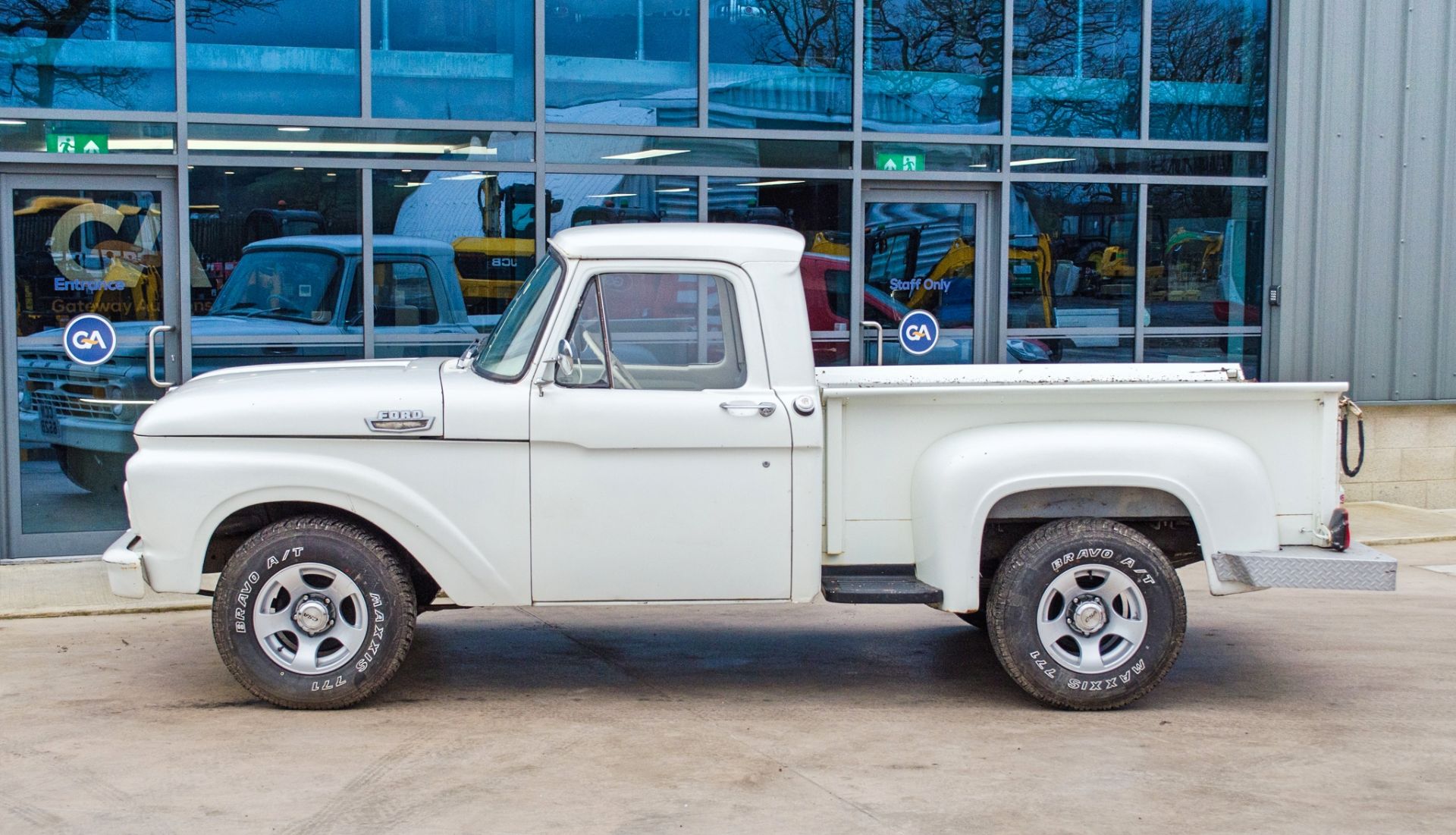 1964 Ford F100 4200CC Pick Up - Image 16 of 50