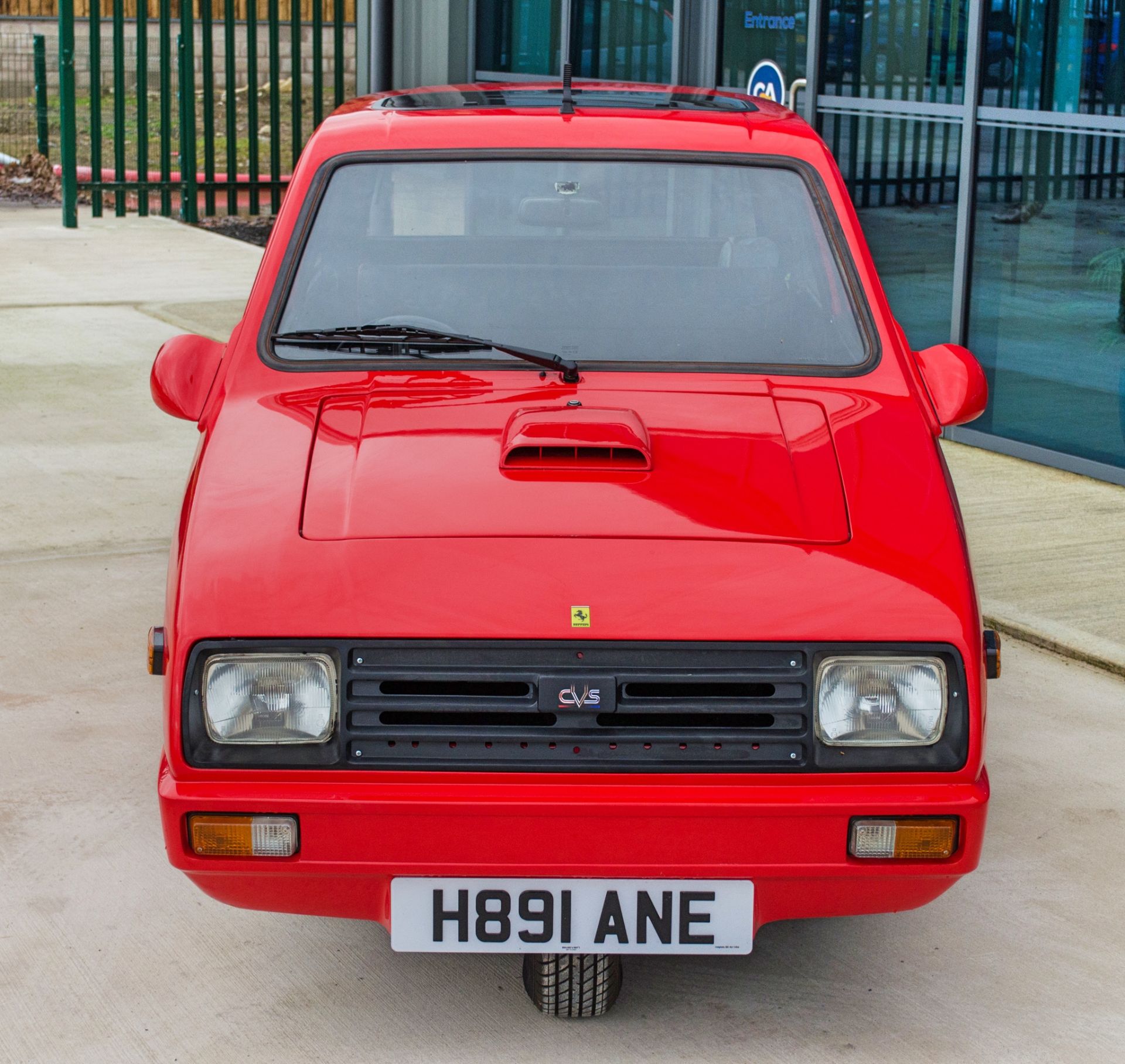 1990 Reliant Rialto 850cc 3 wheel 2 door saloon - Image 10 of 39