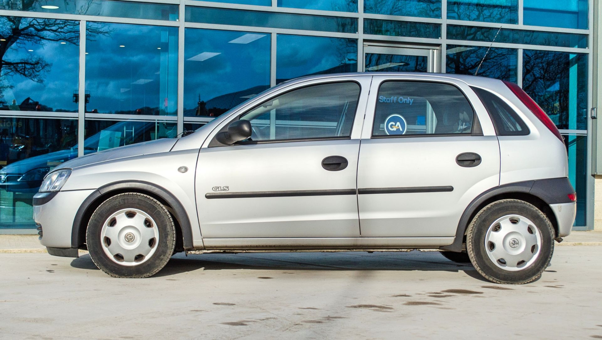 2003 Vauxhall Corsa GLS 16V 1199cc 5 door hatchback - Image 15 of 57