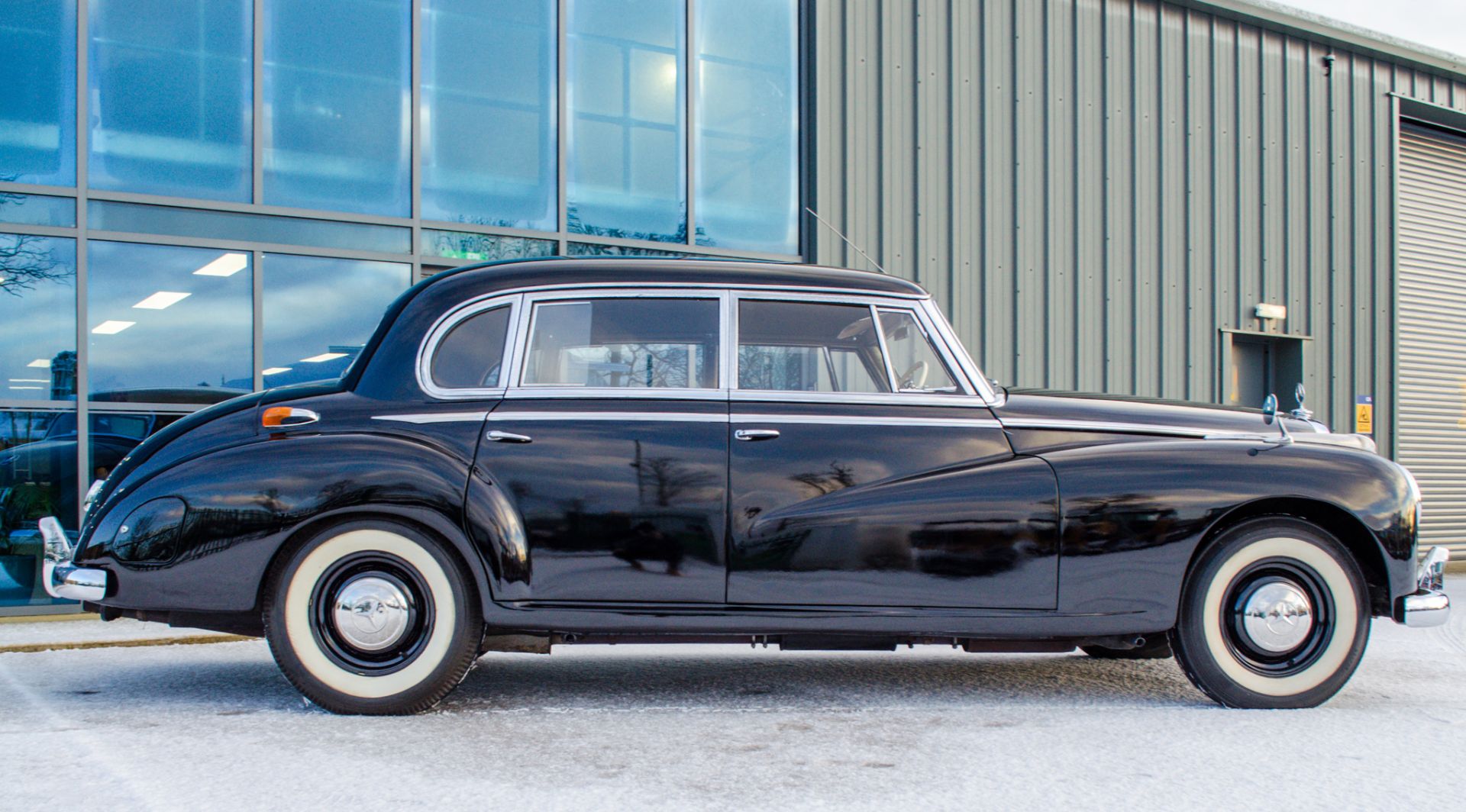 1956 Mercedes Benz 300 Adenauer 3 litre automatic 4 door saloon - Image 13 of 63