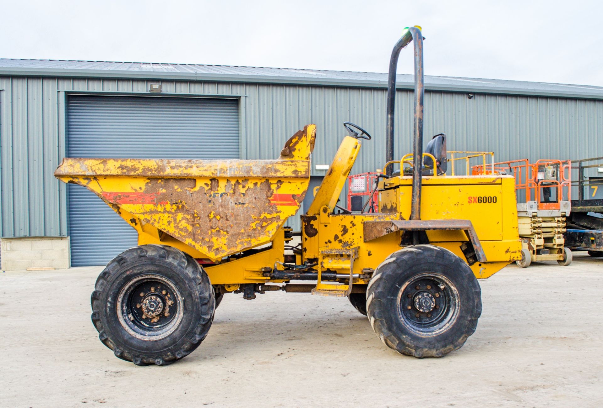 Barford SX6000 6 tonne straight skip dumper Year: 2005 S/N: SESF0430 Recorded Hours: Not - Image 8 of 21
