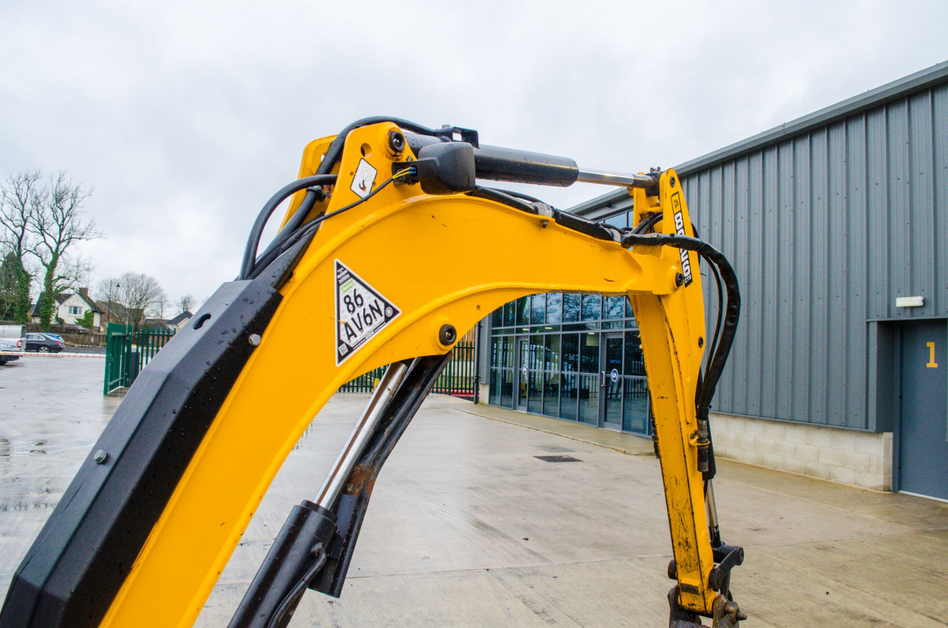 JCB 8026 CTS 2.6 tonne rubber tracked mini excavator Year: 2019  S/N: 2913813 Recorded Hours: 1321 - Image 11 of 22