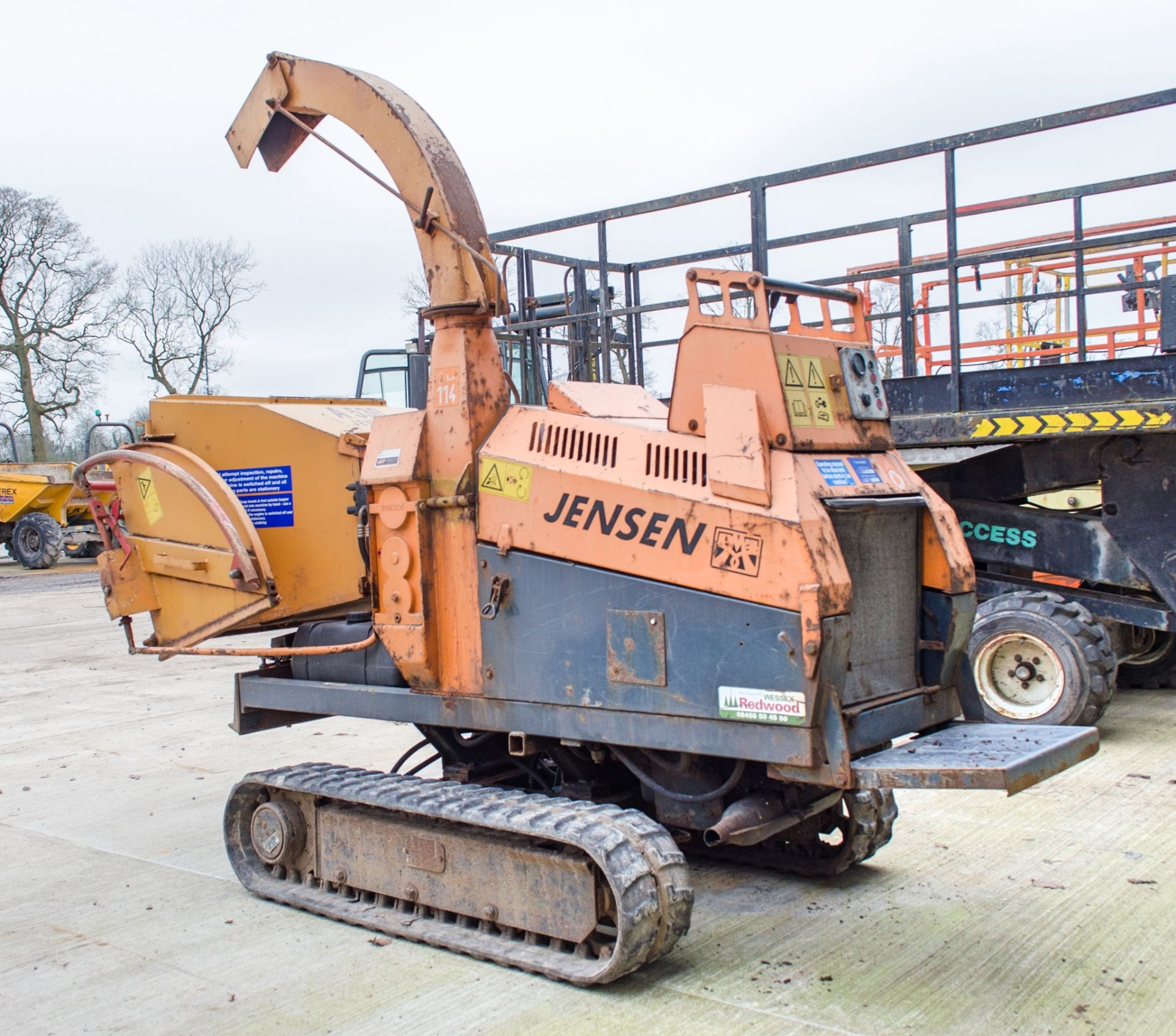 Jensen A530 diesel driven rubber tracked wood chipper c/w Winchmax 12v winch, pendant & remotes - Image 3 of 11