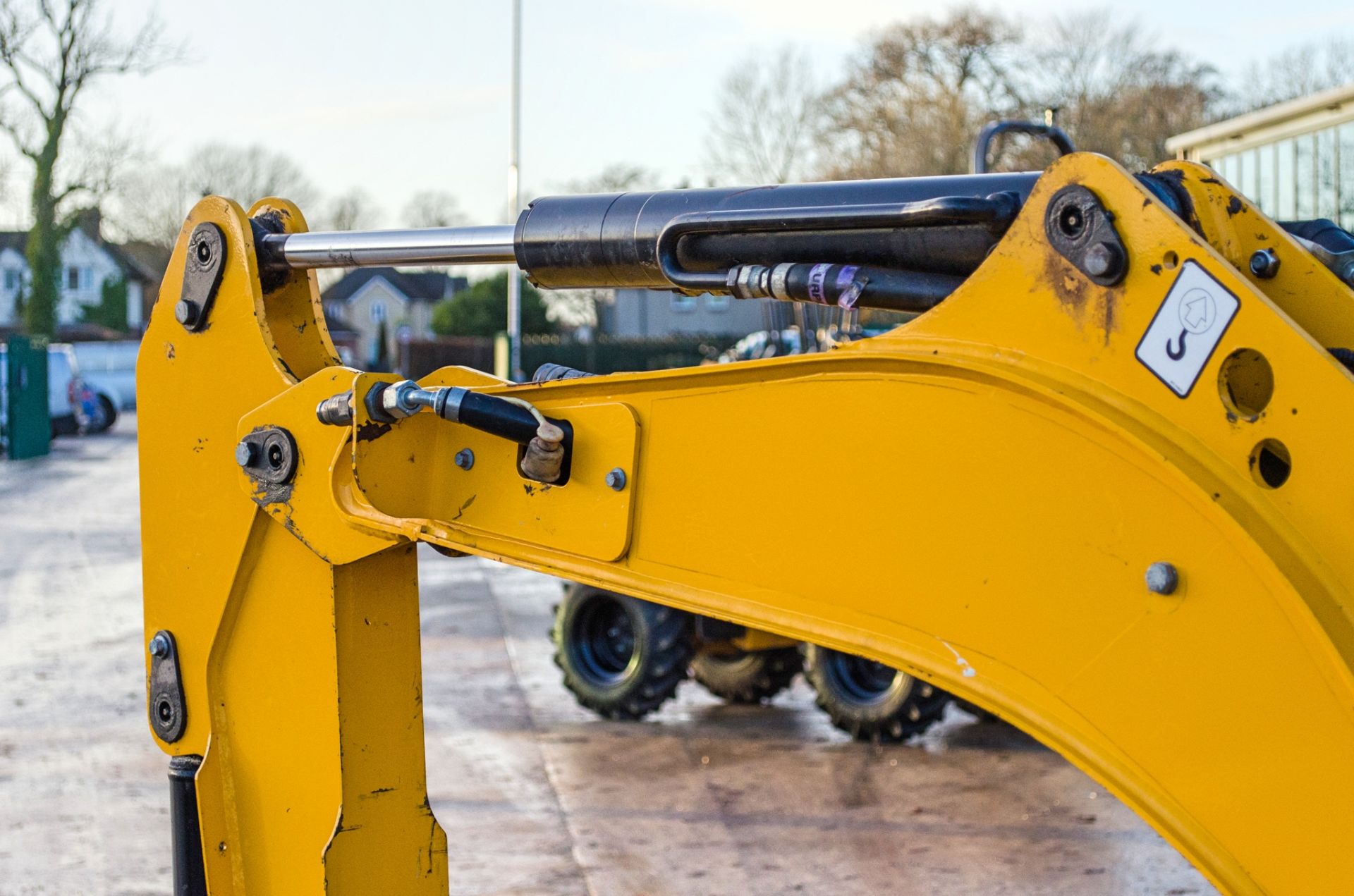 JCB 15C-2 1.5 tonne rubber tracked mini excavator Year: 2019 S/N: 2710277 Recorded Hours: 908 piped, - Image 14 of 21