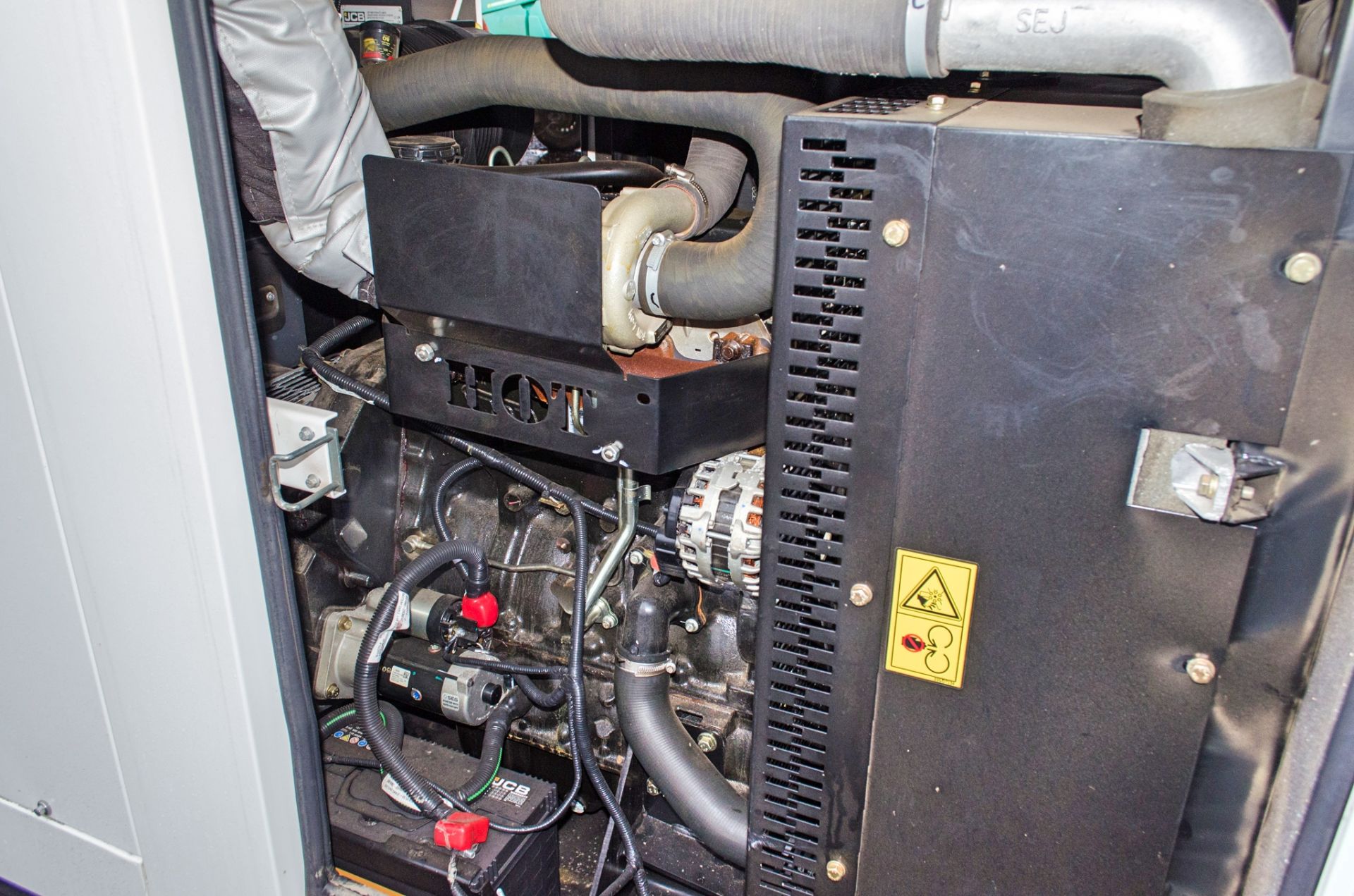 JCB G115QS 115 kva diesel driven generator Year: 2022 S/N: 147112 Recorded hours: 529 c/w 2 keys, - Image 9 of 10