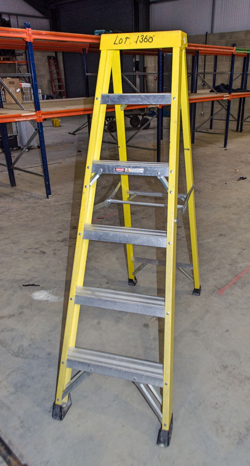 5 tread glass fibre framed step ladder EXP2005