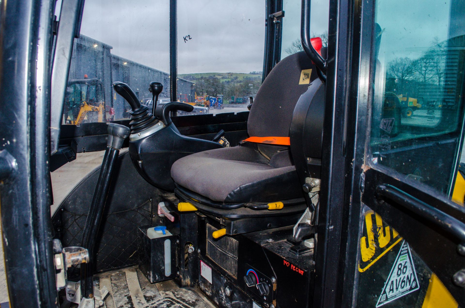 JCB 8026 CTS 2.6 tonne rubber tracked mini excavator Year: 2019  S/N: 2913813 Recorded Hours: 1321 - Image 19 of 22