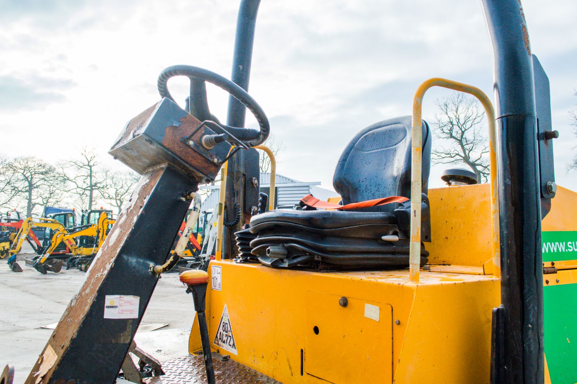 JCB 6T 6 tonne straight skip dumper Year: 2015 S/N: K7662 Recorded Hours: 861 A666981 c/w V5 - Image 19 of 20