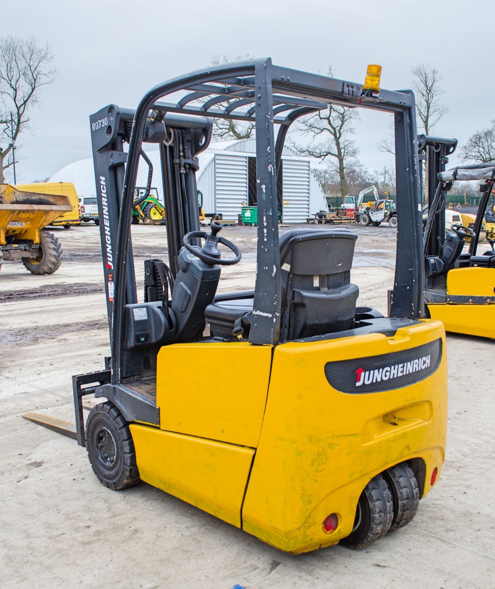 Jungheinrich EFGDF-13-4500DZ battery electric fork lift truck Year: 2001 S/N: 89918168 c/w battery - Image 4 of 14
