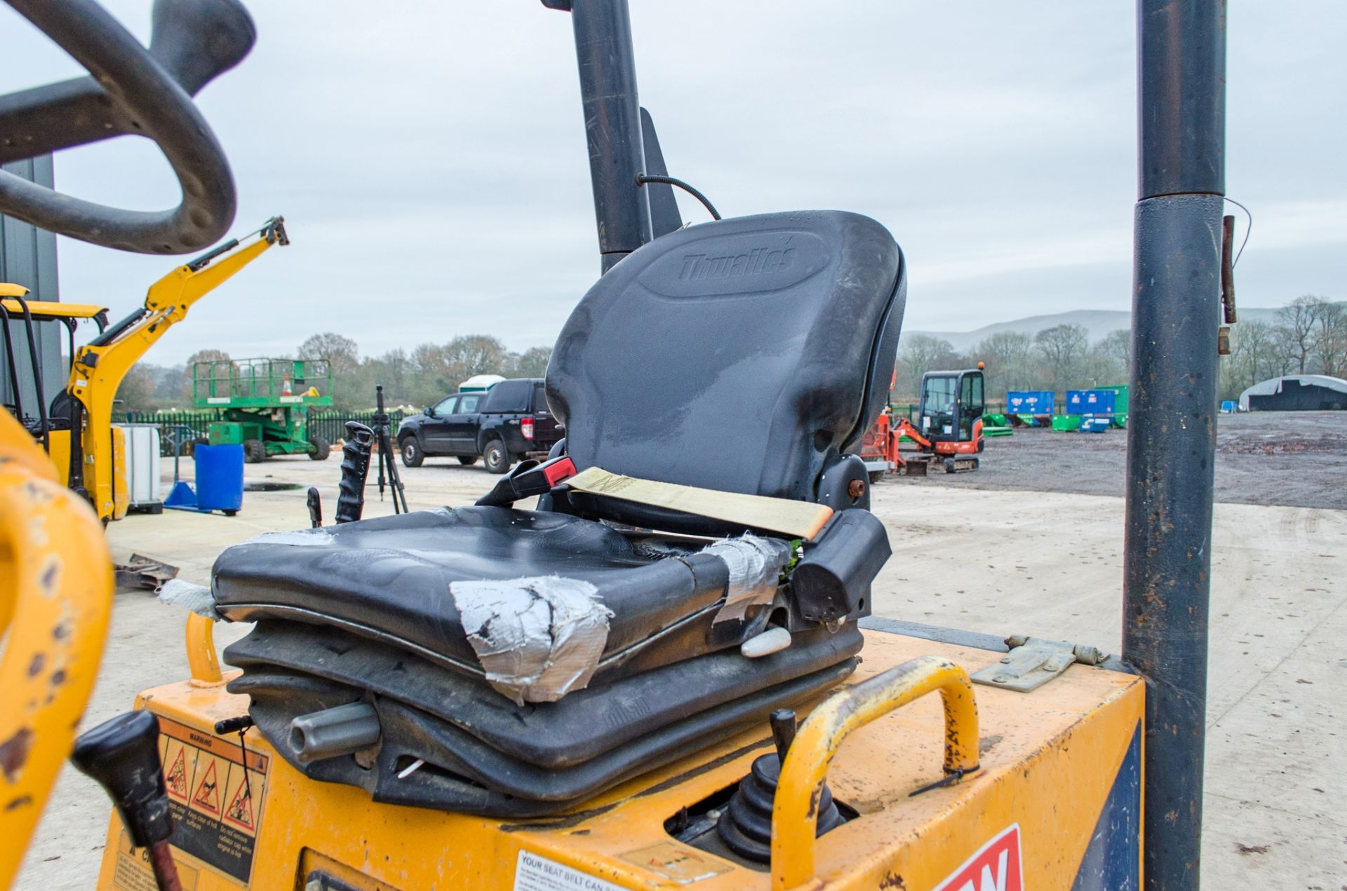 Thwaites 3 tonne straight skip dumper Year: 2016 S/N: 1610D3798 Recorded Hours: Not displayed (Clock - Image 20 of 23