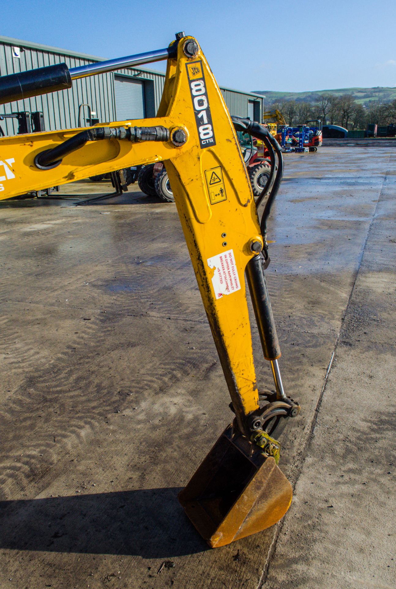 JCB 8018 CTS 1.8 tonne rubber tracked mini excavator Year: 2016 S/N: 97464 Recorded Hours: 1463 - Image 12 of 20