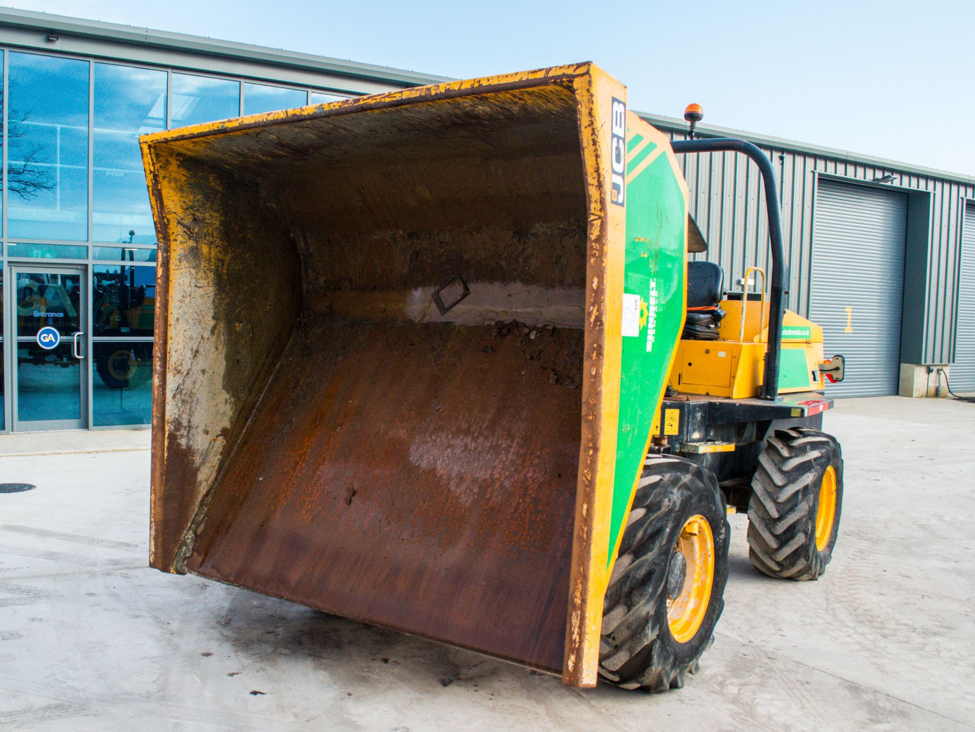 JCB 6T 6 tonne straight skip dumper Year: 2015 S/N: K7662 Recorded Hours: 861 A666981 c/w V5 - Image 14 of 20