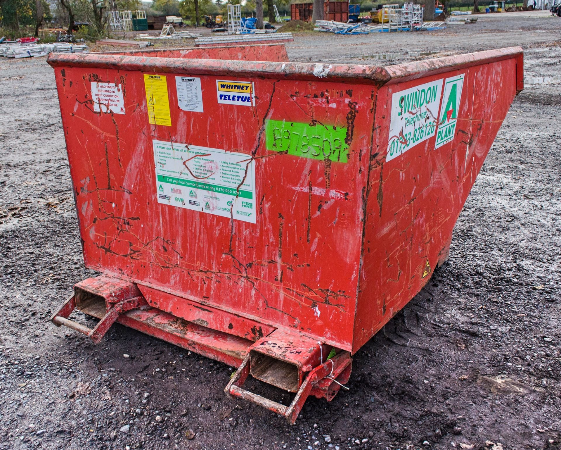 Whitney auto lock tipping skip ** No VAT on hammer but VAT will be charged on buyer's premium ** - Image 2 of 2