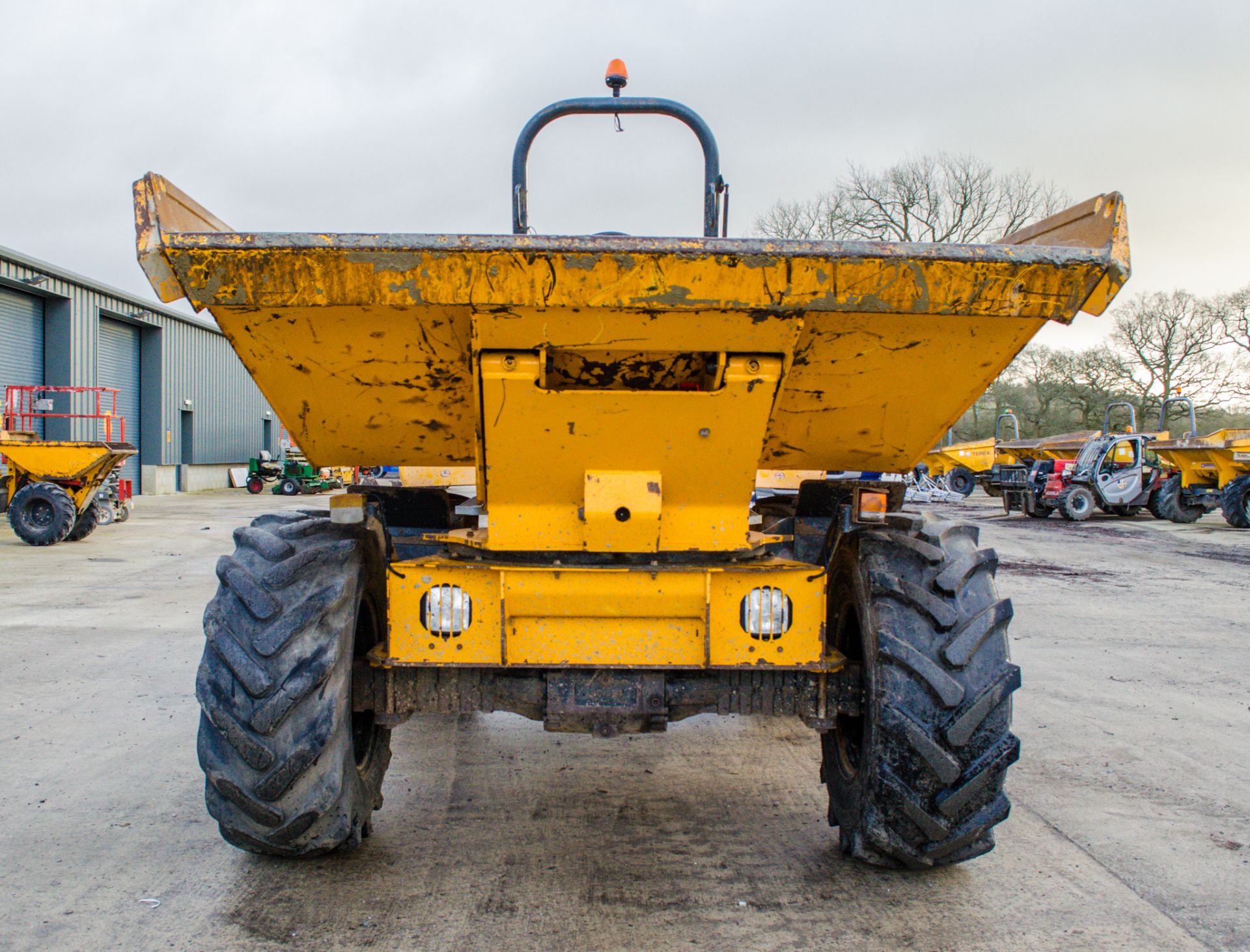 Thwaites 6 tonne swivel skip dumper Year: 2014 S/N: 1C6984 Recorded Hours: 2194 A634780 - Image 5 of 24