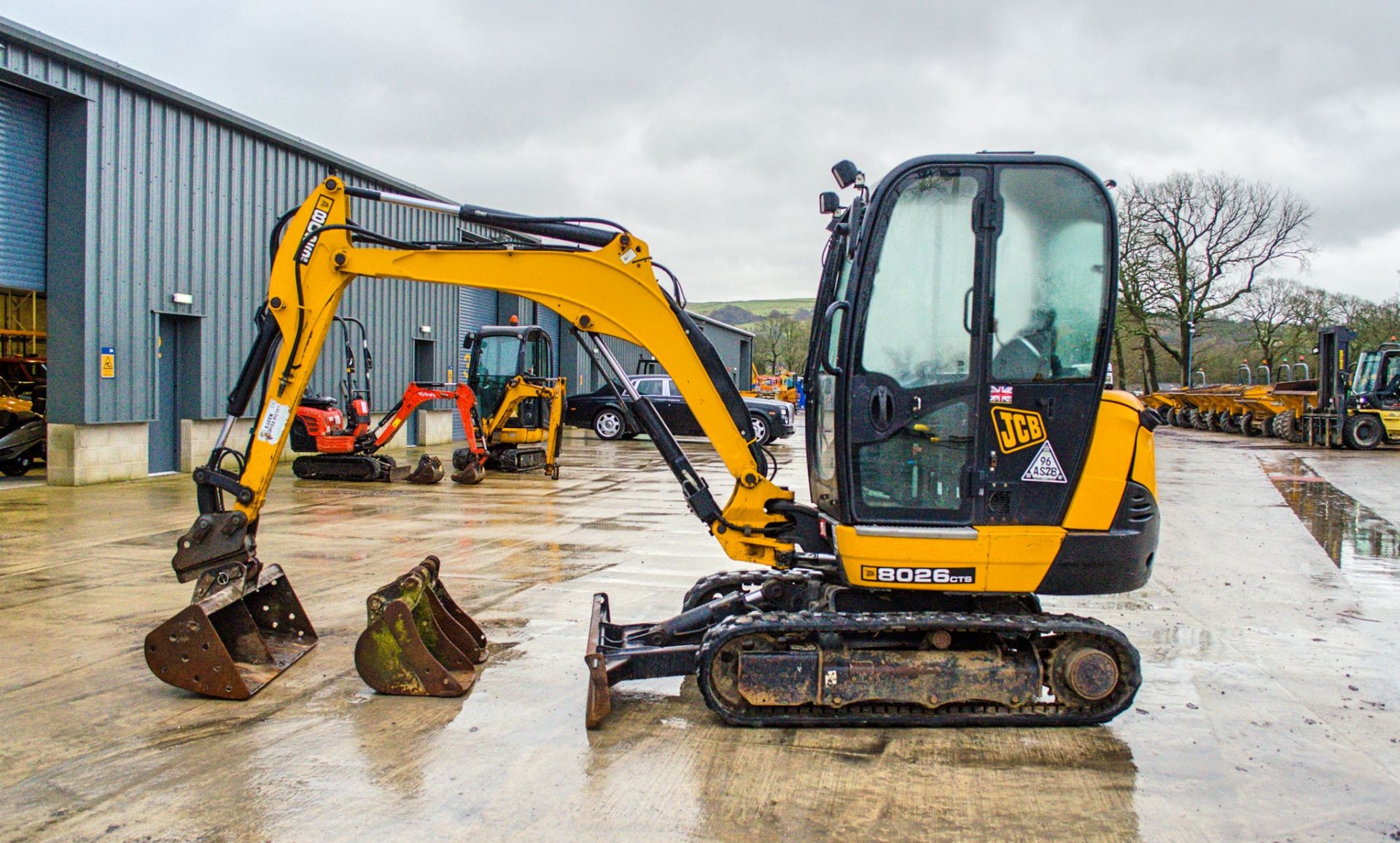 JCB 8026 CTS 2.6 tonne rubber tracked mini excavator Year: 2018 S/N: 2675344 Recorded Hours: 2346 - Image 8 of 23