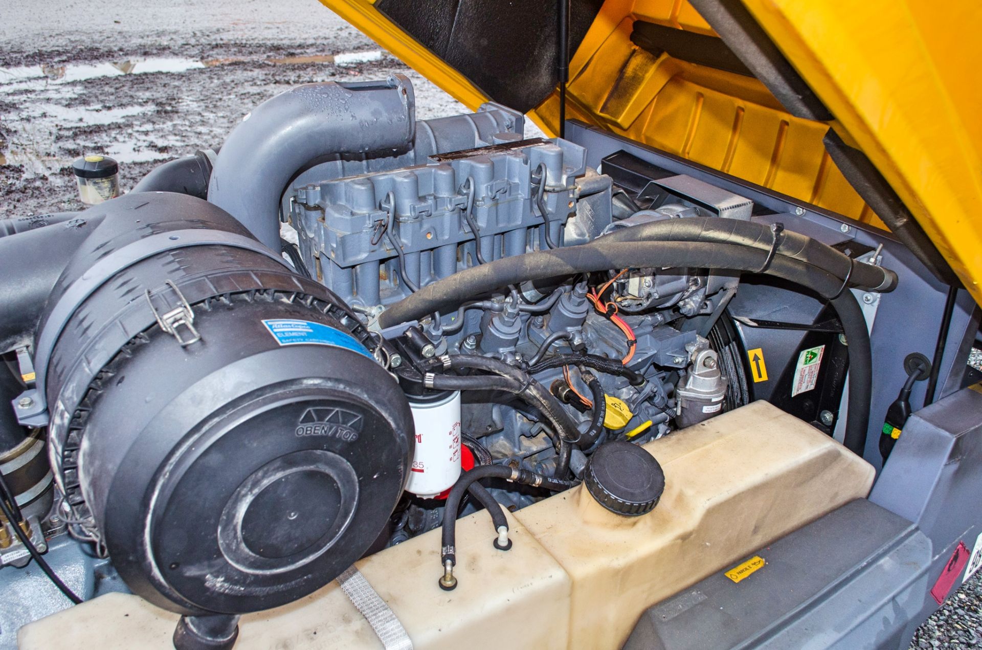 Atlas Copco XAS77 diesel driven fast tow mobile air compressor Year: 2015 S/N: APP383854 Recorded - Image 6 of 7