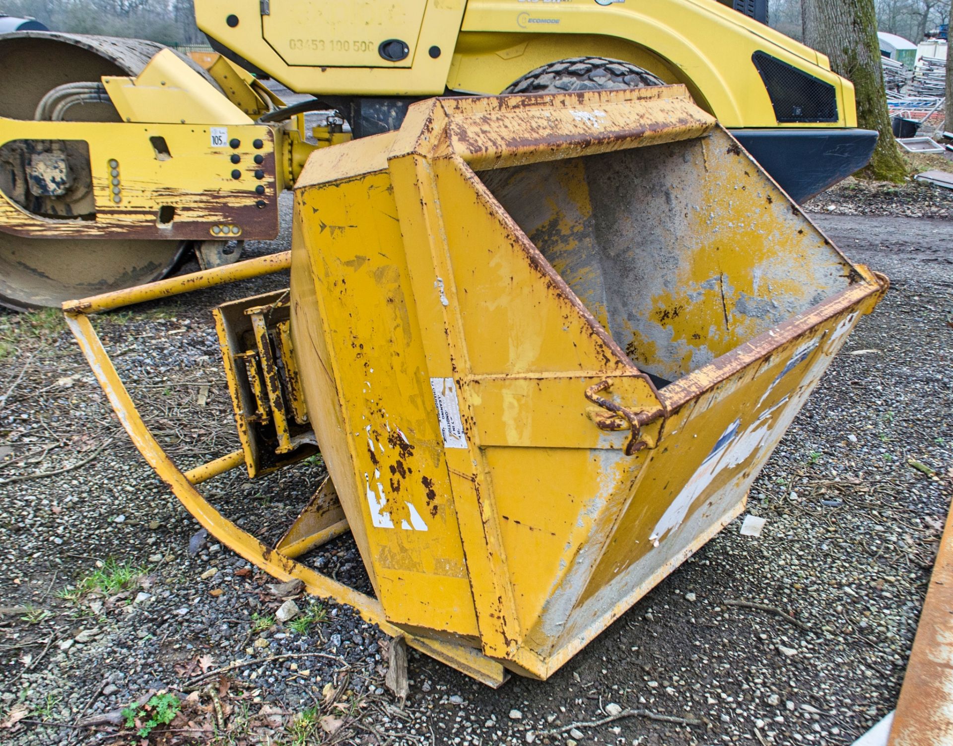 Secatol 100 litre concrete skip - Image 2 of 2