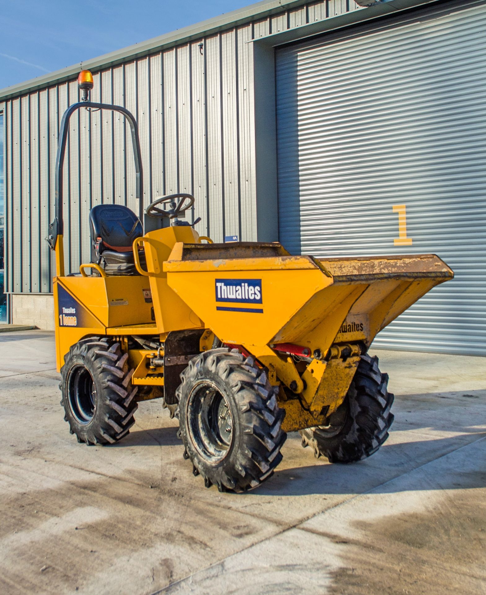 Thwaites 1 tonne hi-tip dumper Year: 2019 S/N: 1917E8187 Recorded Hours: 737 - Image 2 of 22