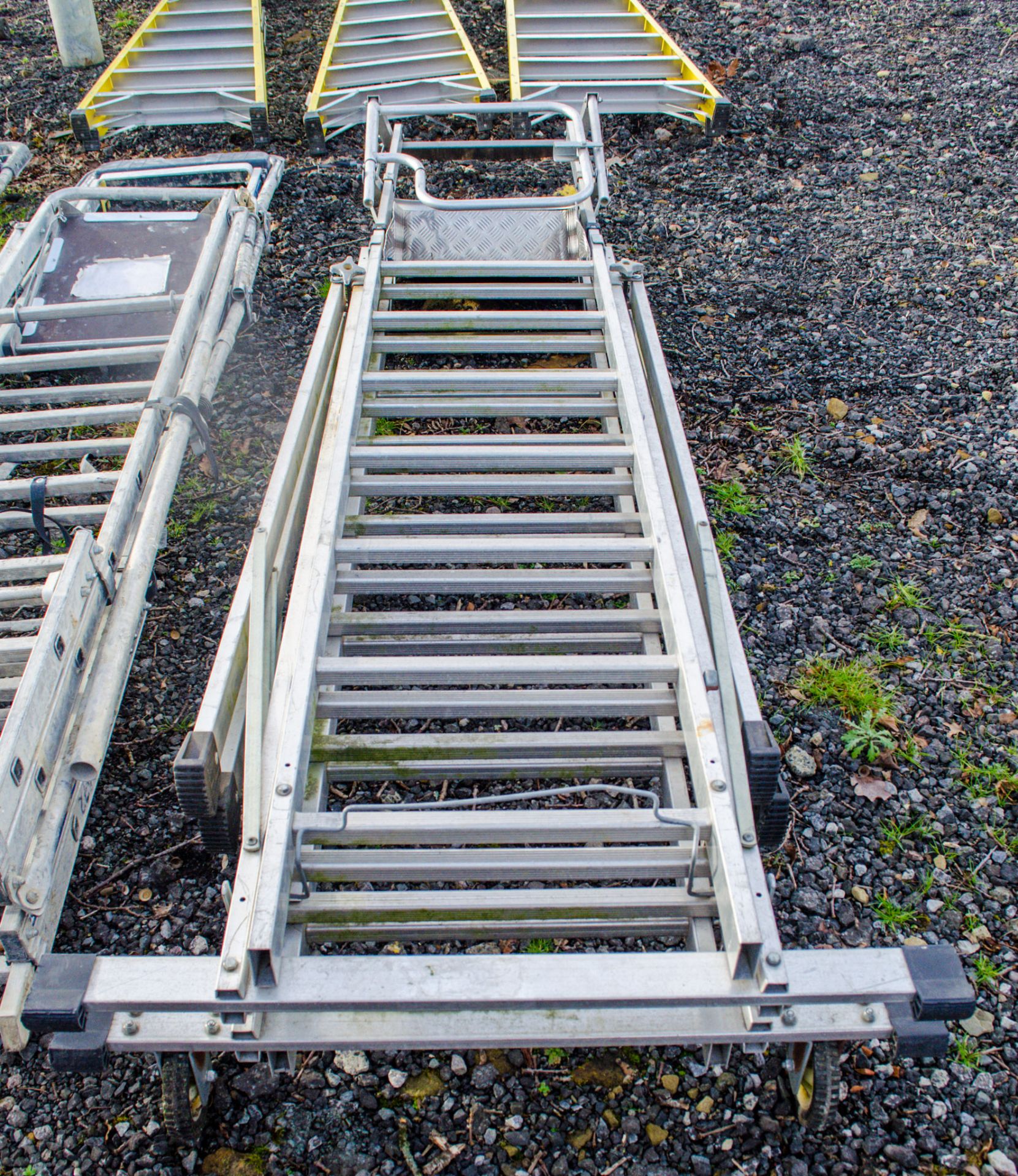 8 tread extending aluminium step ladder EXP2473