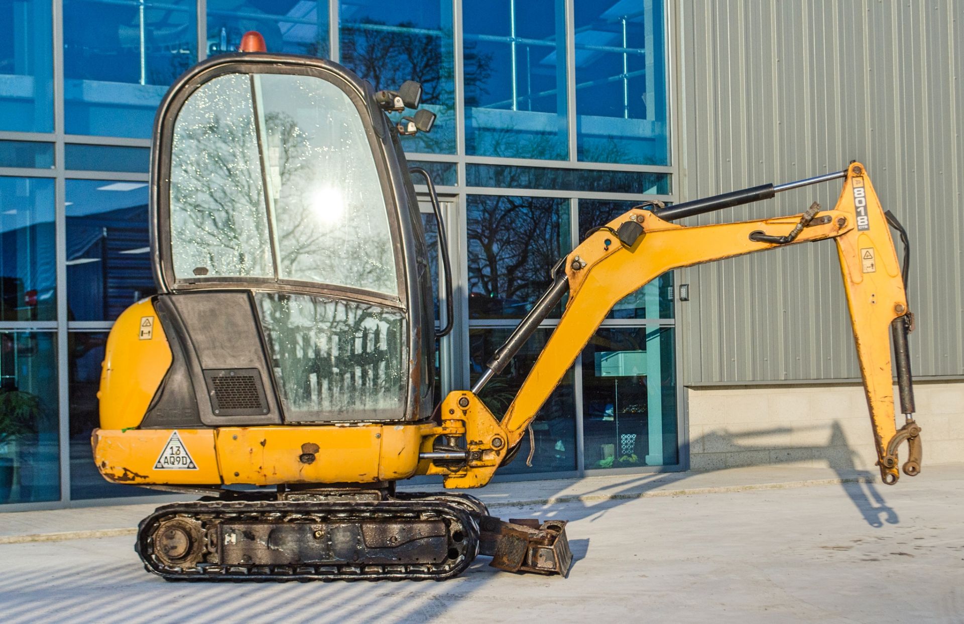 JCB 8018 CTS 1.8 tonne rubber tracked mini excavator Year: 2017 S/N: 2545236 Recorded Hours: 1268 - Image 8 of 21