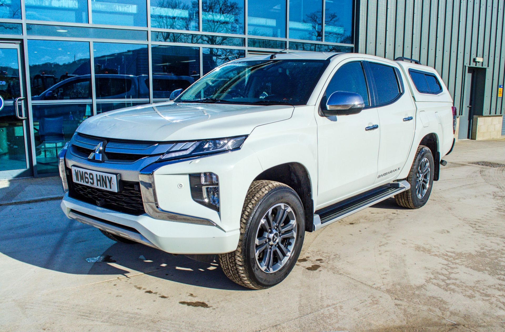 Mitsubishi L200 Barbarian Di-D 150 2.3 litre double cab pick up Registration Number: WM69 HNY Date