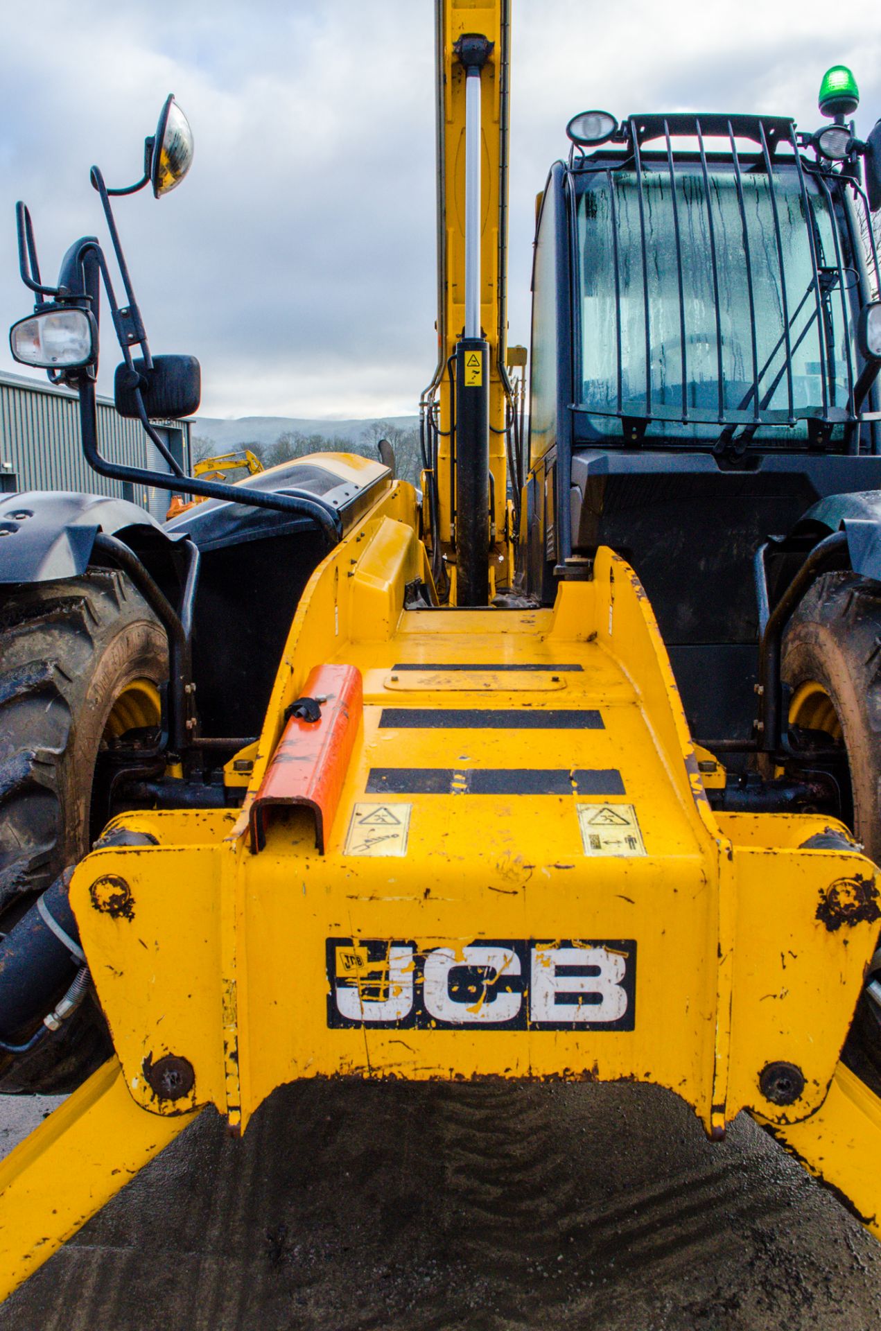 JCB 535-125 12.5 metre telescopic handler  Year: 2016 S/N: 461138 Recorded Hours: 2630 A727331 - Image 16 of 23