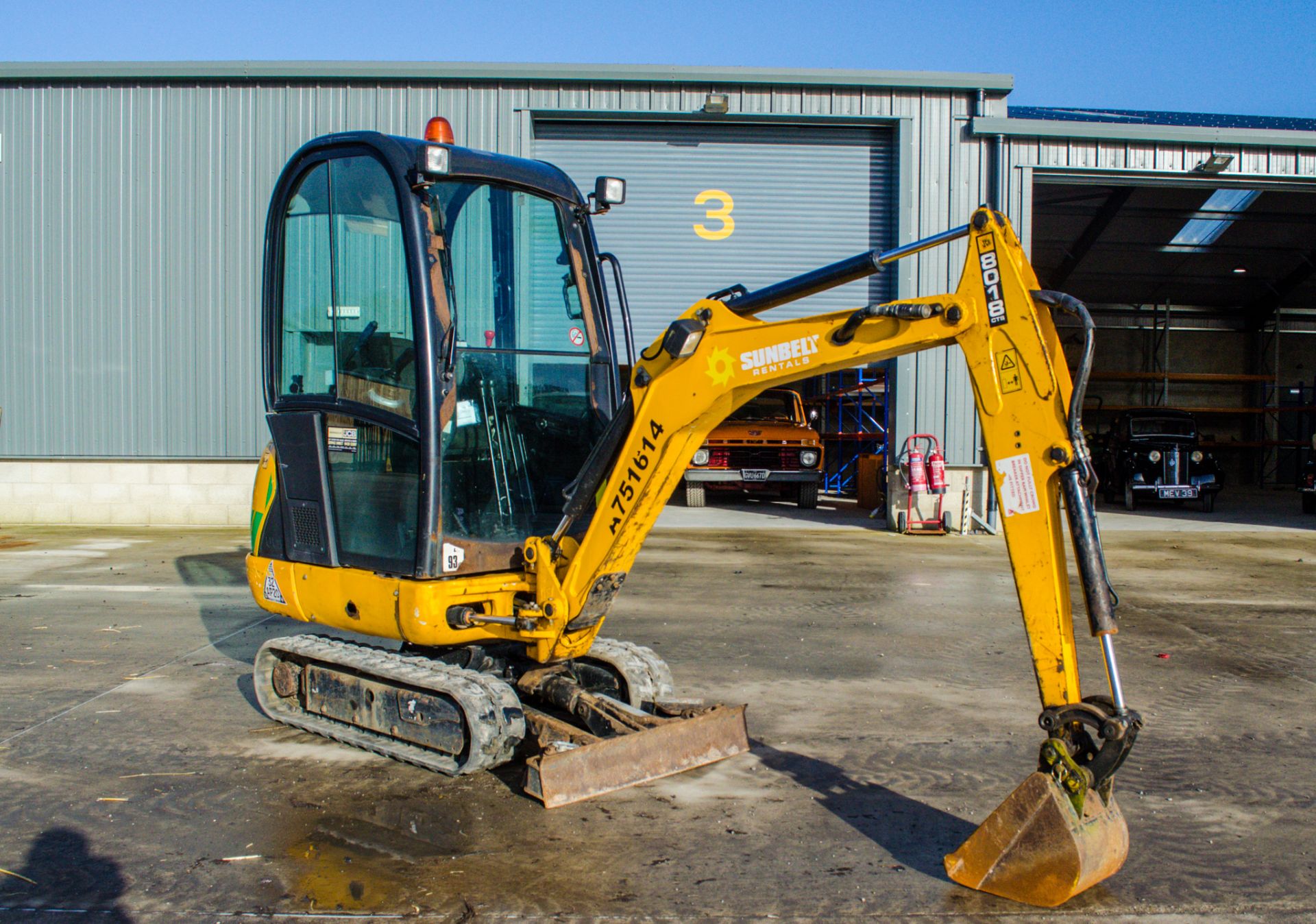 JCB 8018 CTS 1.8 tonne rubber tracked mini excavator Year: 2016 S/N: 97464 Recorded Hours: 1463 - Image 2 of 20