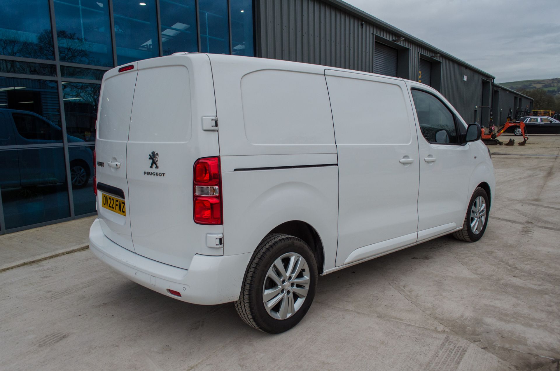 Peugeot Expert Asphalt Premium 2.0 HDi panel van Registration Number: OV22 FWZ Date of Registration: - Image 3 of 31