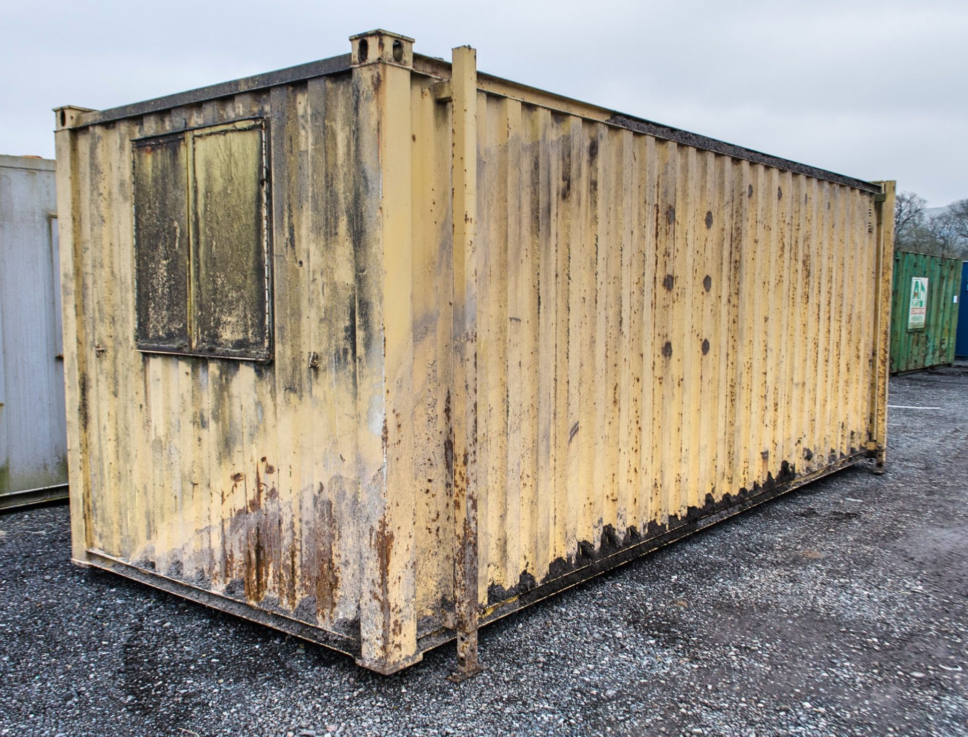 20 ft x 8 ft steel anti-vandal jack-leg site office - Image 4 of 8