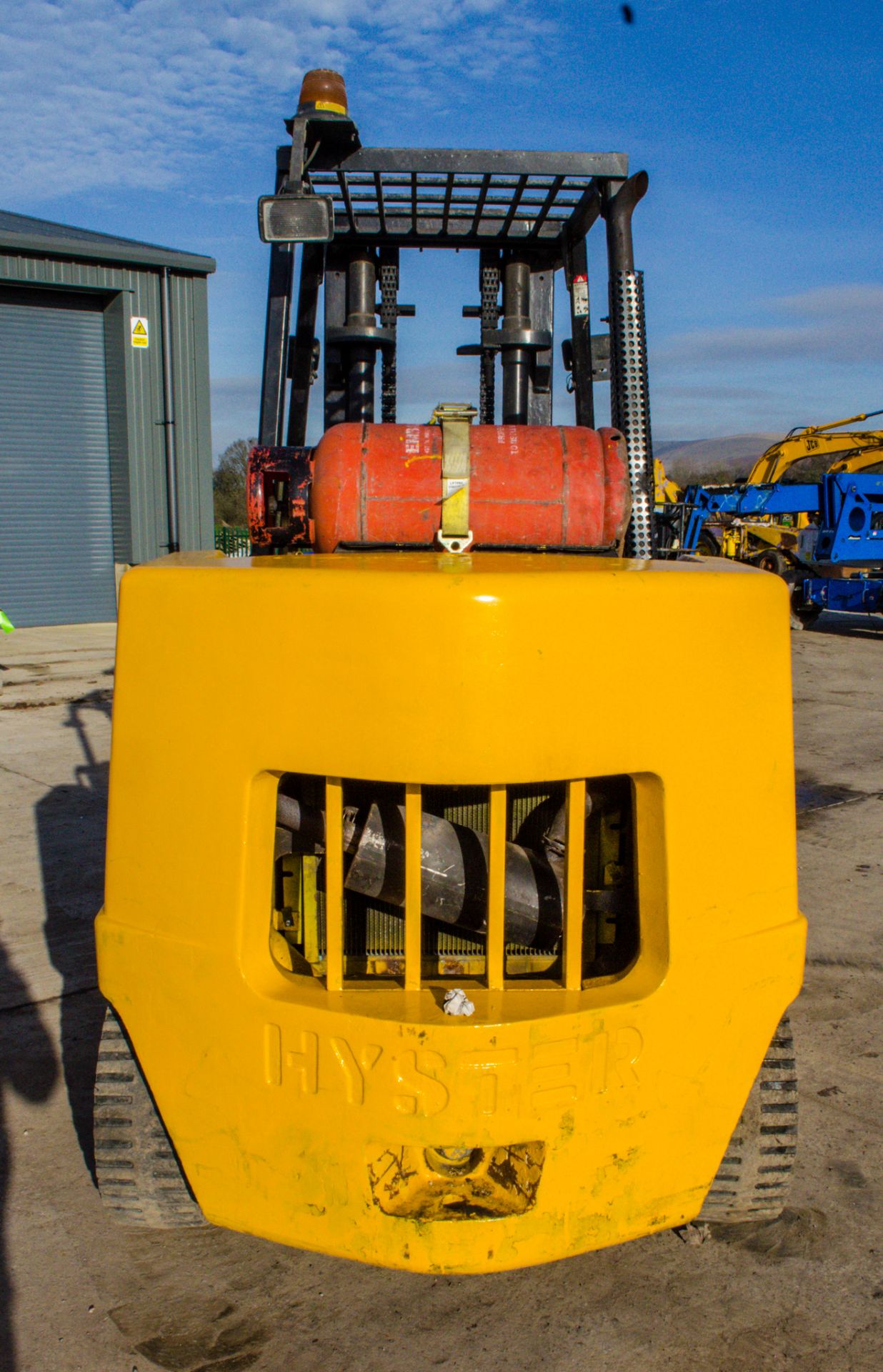 Hyster S7.00XL 7 tonne gas powered fork lift truck Year: 2002 S/N: B024V01767Z Recorded Hours: - Image 5 of 19