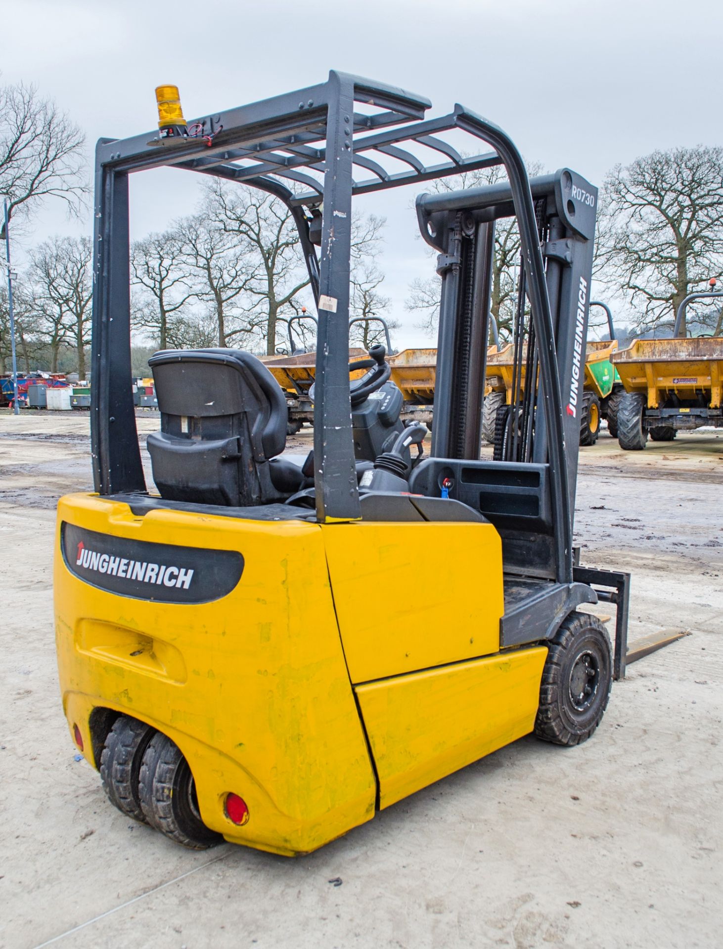 Jungheinrich EFGDF-13-4500DZ battery electric fork lift truck Year: 2001 S/N: 89918168 c/w battery - Image 3 of 14