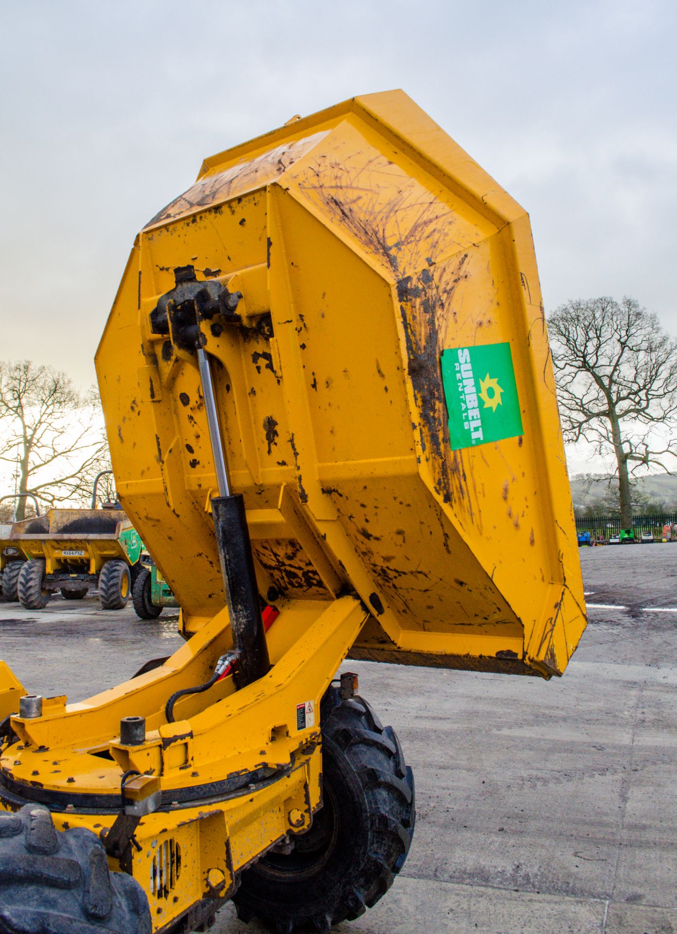 Thwaites 6 tonne swivel skip dumper Year: 2014 S/N: 1C6984 Recorded Hours: 2194 A634780 - Image 15 of 24