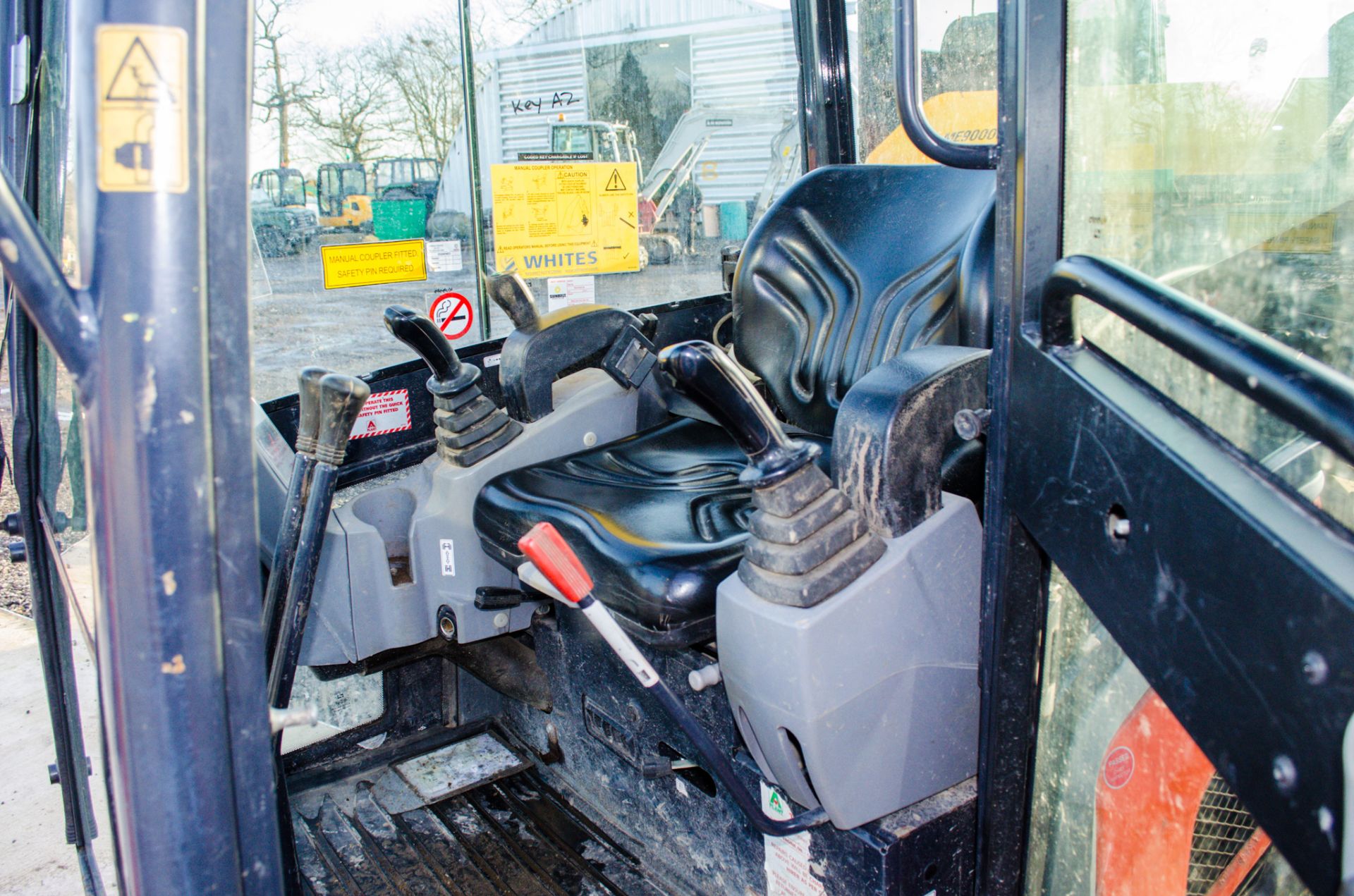 Kubota KX016-4 1.6 tonne rubber tracked mini excavator Year: 2014 S/N: 57579 Recorded Hours: 1952 - Image 19 of 23