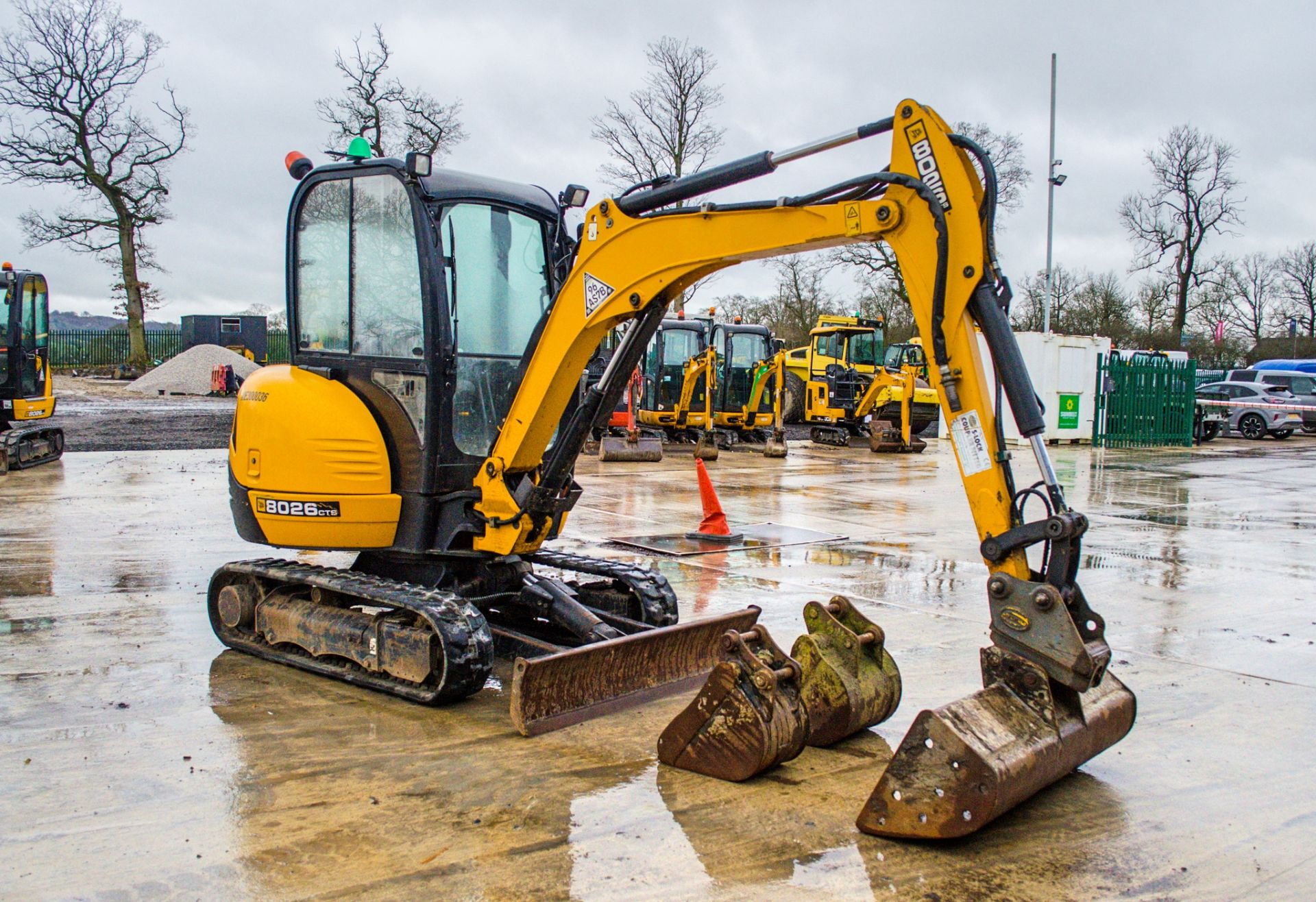 JCB 8026 CTS 2.6 tonne rubber tracked mini excavator Year: 2018 S/N: 2675344 Recorded Hours: 2346 - Image 2 of 23