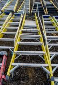 Clow 6 tread glass fibre framed aluminium step ladder A779447