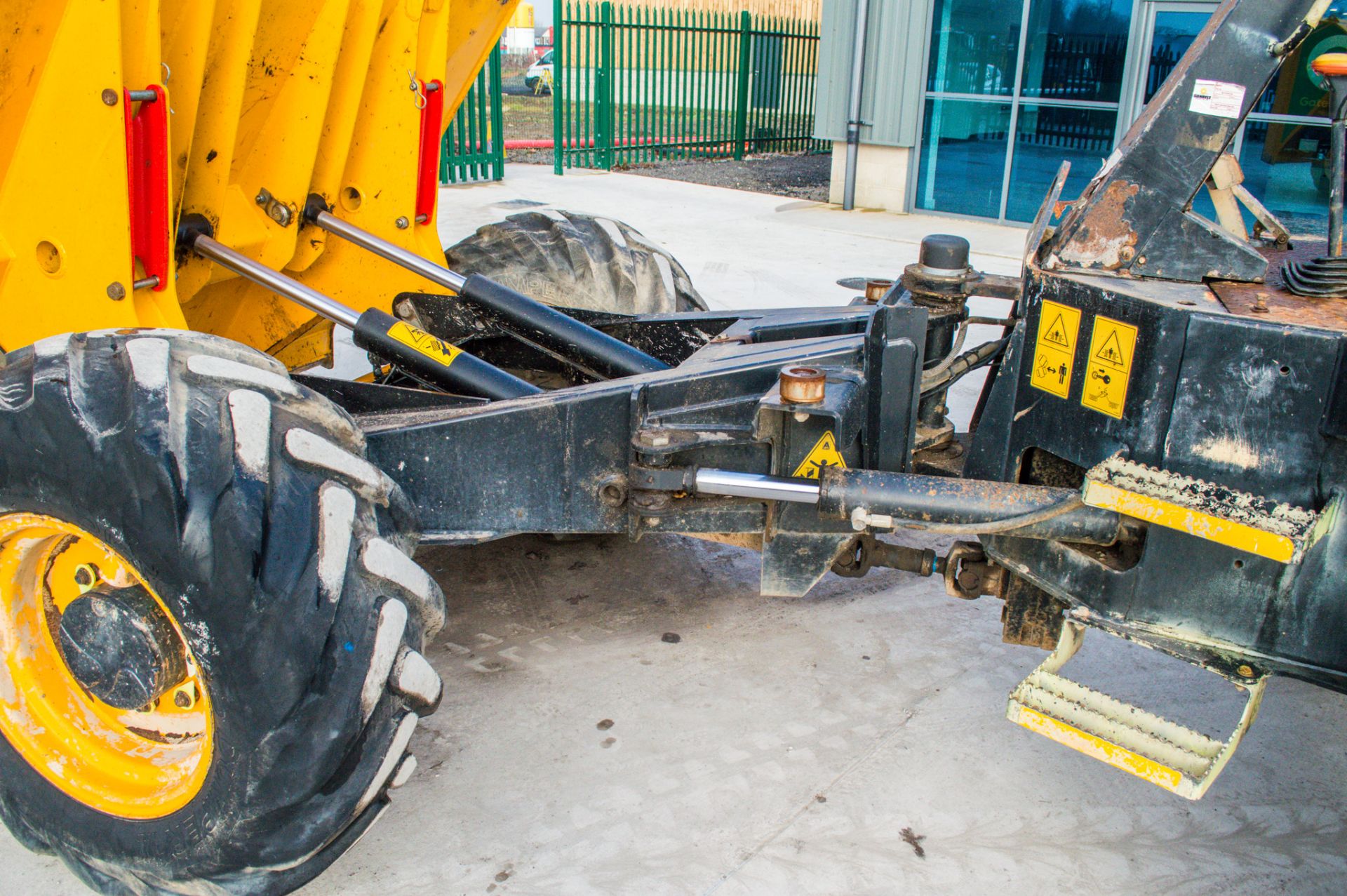 JCB 6T 6 tonne straight skip dumper Year: 2015 S/N: K7662 Recorded Hours: 861 A666981 c/w V5 - Image 16 of 20