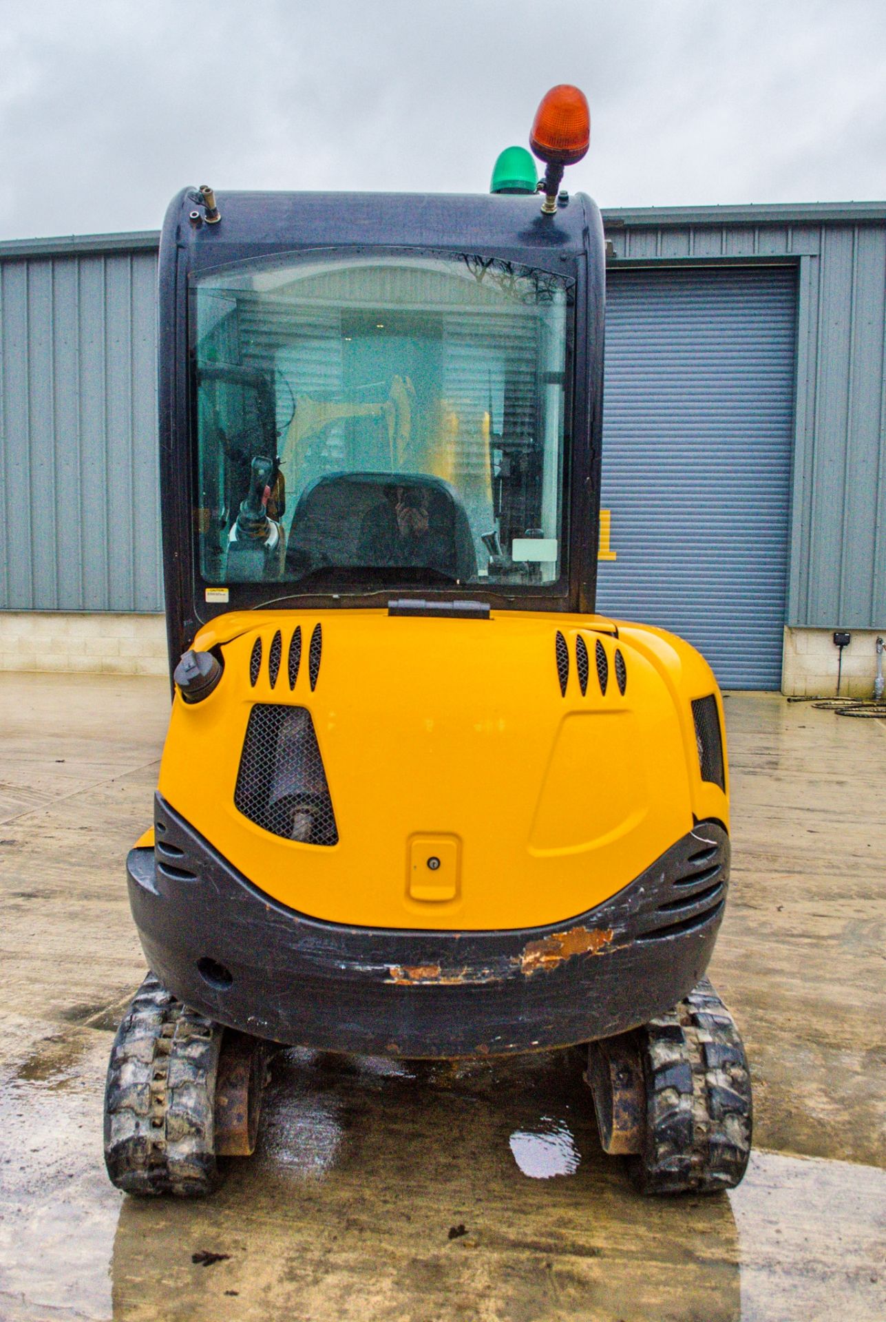 JCB 8026 CTS 2.6 tonne rubber tracked mini excavator Year: 2018 S/N: 2675344 Recorded Hours: 2346 - Image 6 of 23