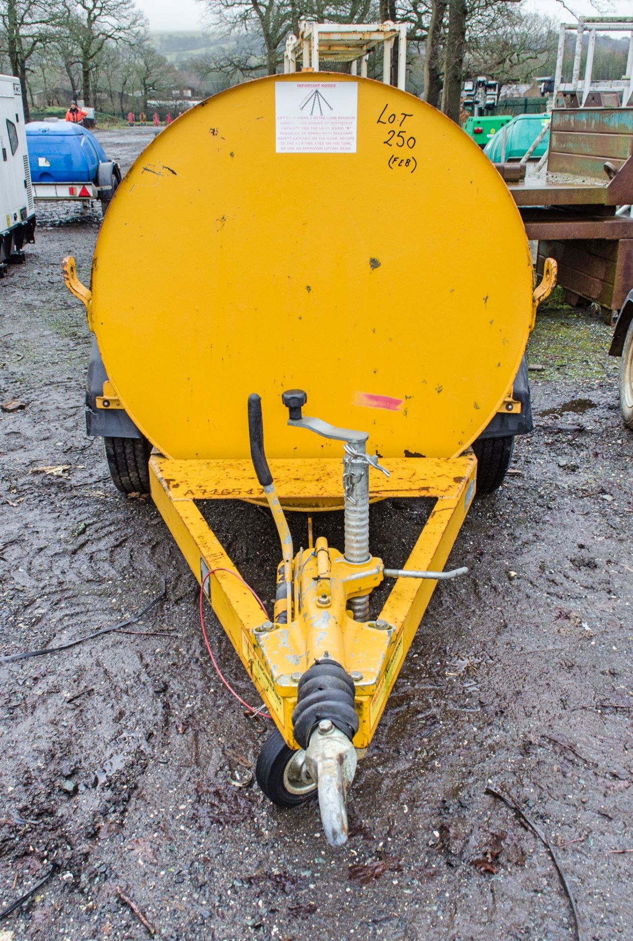 Trailer Engineering 950 litre fast tow bunded fuel bowser c/w manual pump, delivery hose and - Image 3 of 5