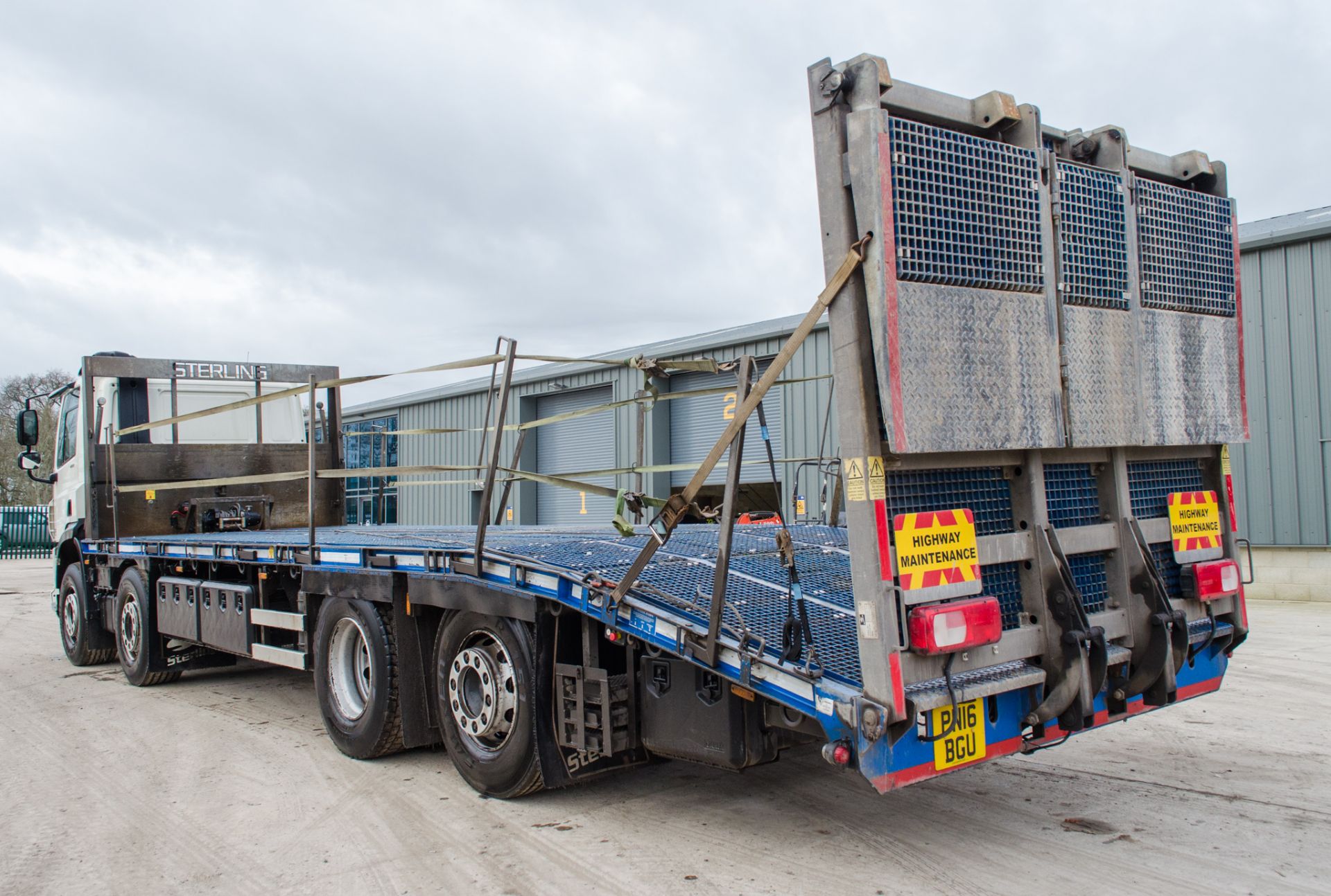 DAF CF 400 32 tonne 8x2 beaver tail plant lorry Registration Number: PN16 BGU Date of - Image 4 of 27