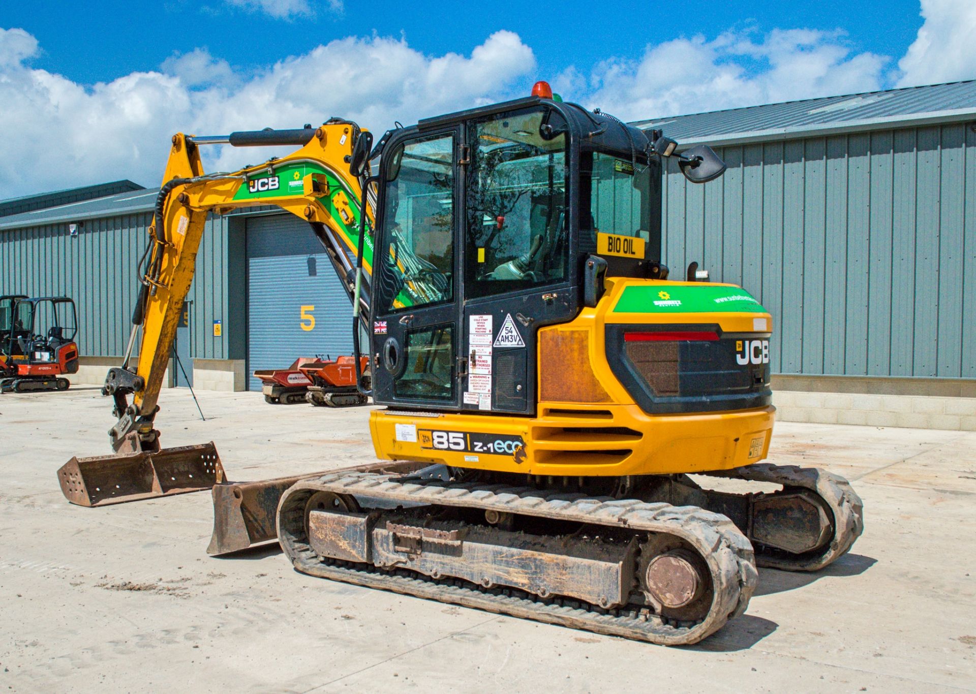 JCB 85Z-1 eco 8.5 tonne rubber tracked midi excavator Year: 2015 S/N: 2249121 Recorded Hours: 3883 - Image 4 of 20