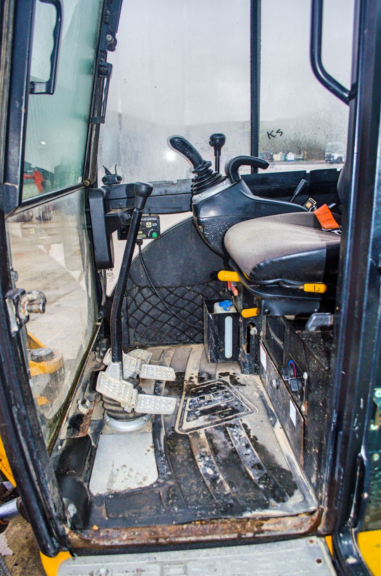 JCB 8026 CTS 2.6 tonne rubber tracked mini excavator Year: 2018 S/N: 2675344 Recorded Hours: 2346 - Image 20 of 23