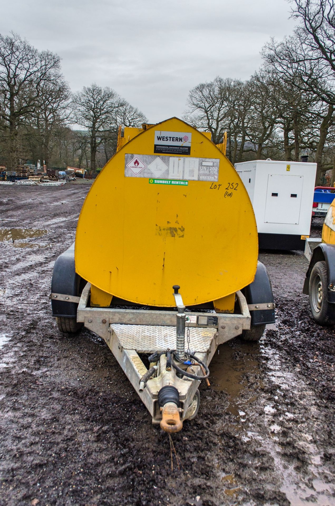 Western Abbi 2000 litre fast tow bunded fuel bowser c/w 12v electric pump, delivery hose & nozzle - Image 3 of 5
