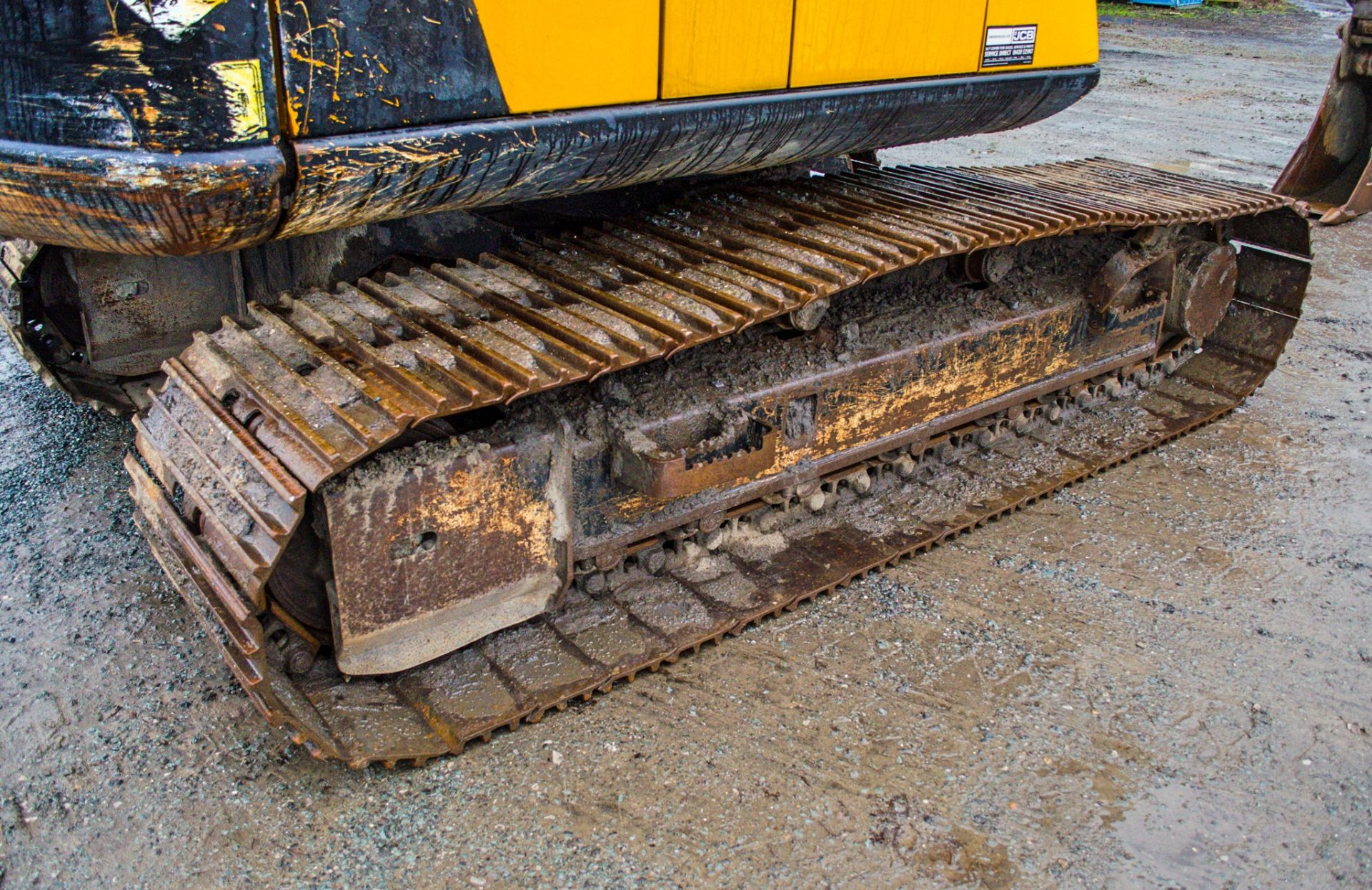 JCB JS130LC+ 13 tonne steel tracked excavator Year: 2015 S/N: 2441538 Recorded Hours: 3524 piped, - Image 10 of 24